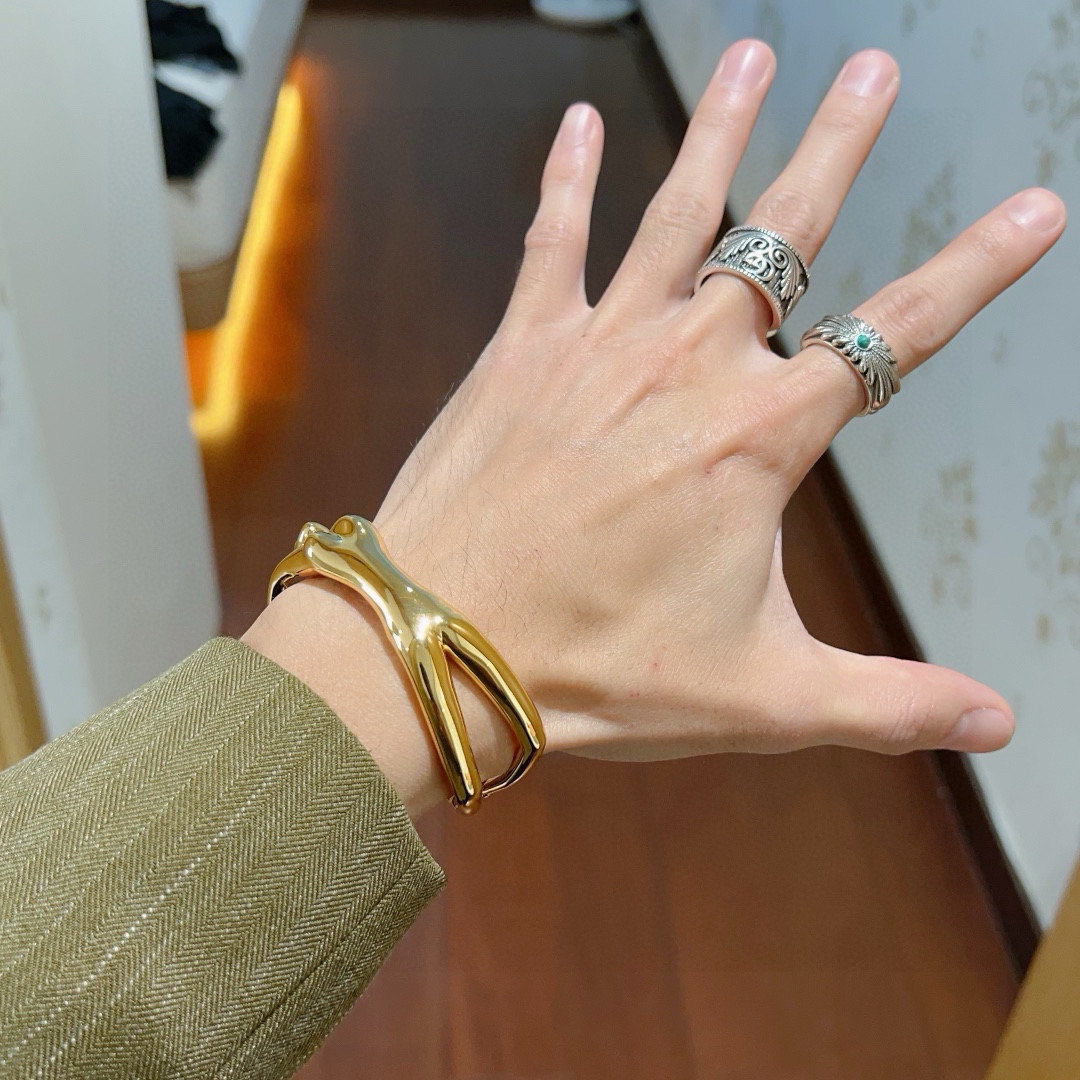 High-End Custom Bracelets with 18k Gold Plating and Fine Workmanship - 图片 3