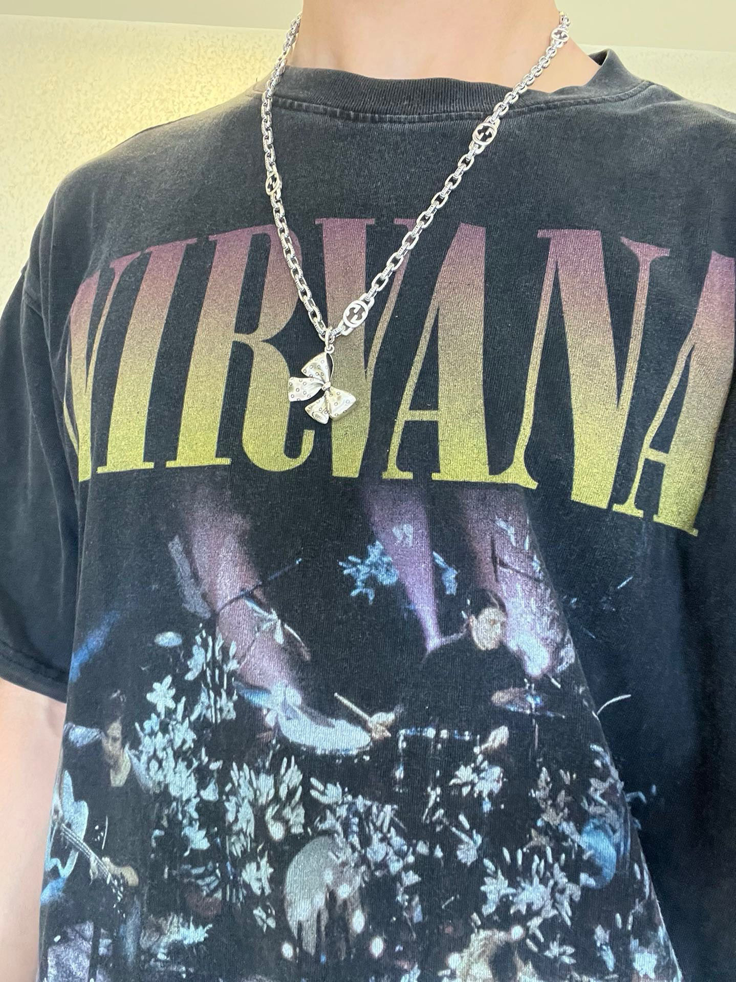 Gucci 蝶結び男女共用ネックレス - Anger Forest シリーズ