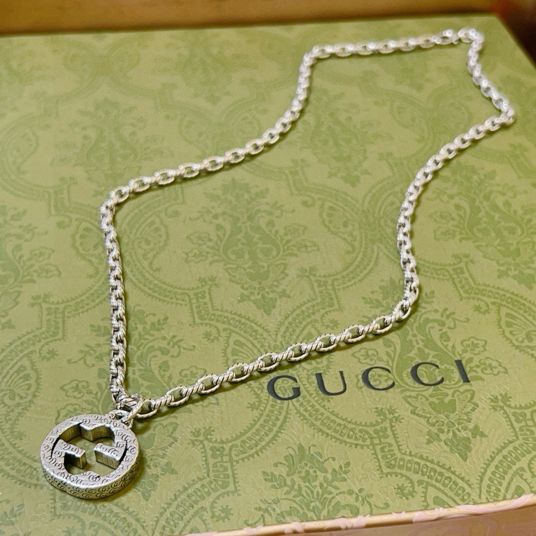 Gucci古驰Anger Forestシリーズ双Gネックレス - 高級感あふれる最新モデル