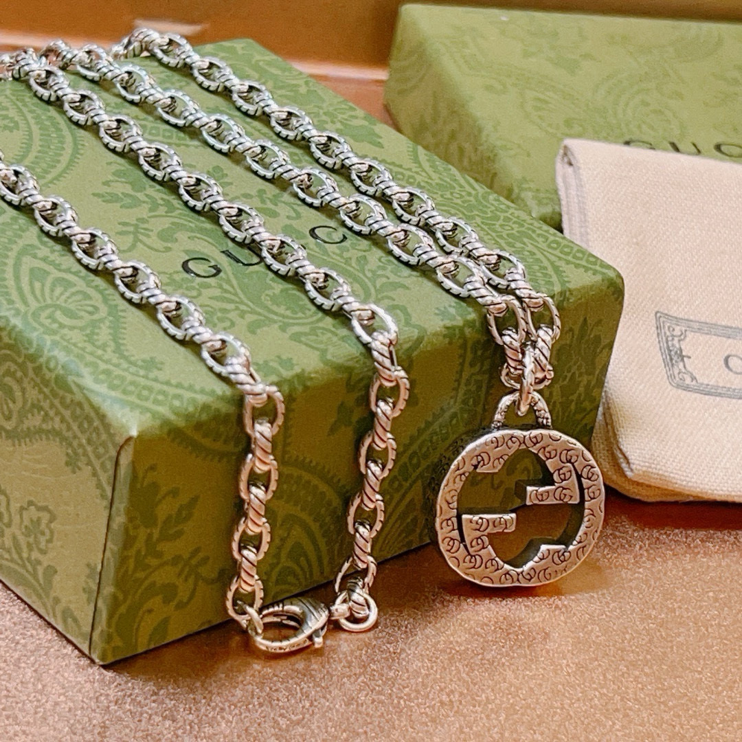 Gucci古驰Anger Forestシリーズ双Gネックレス - 高級感あふれる最新モデル