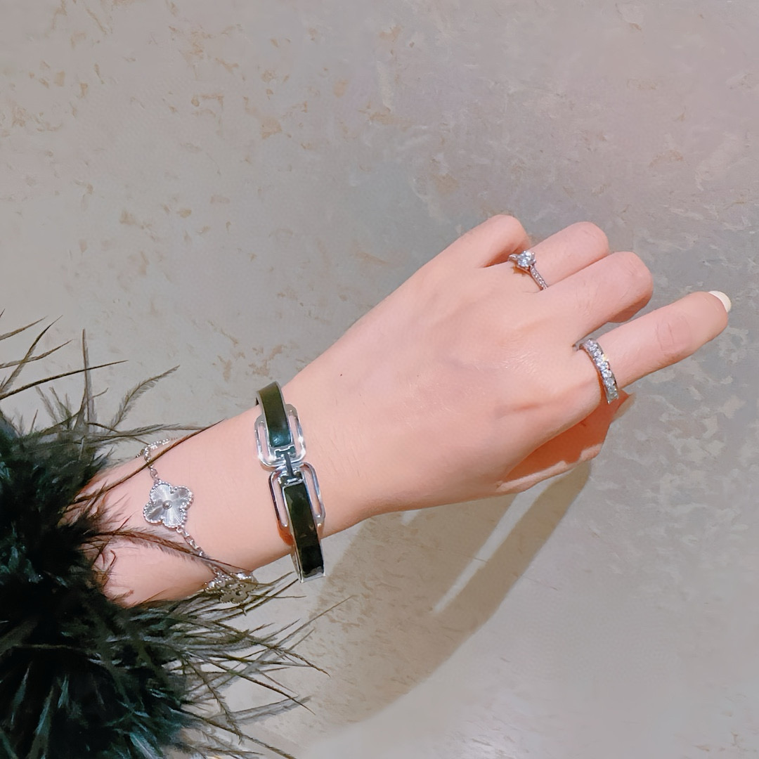 Handmade Hermes Emas Bracelets: Testing Master’s Skills with High-End Custom Designs - 图片 3