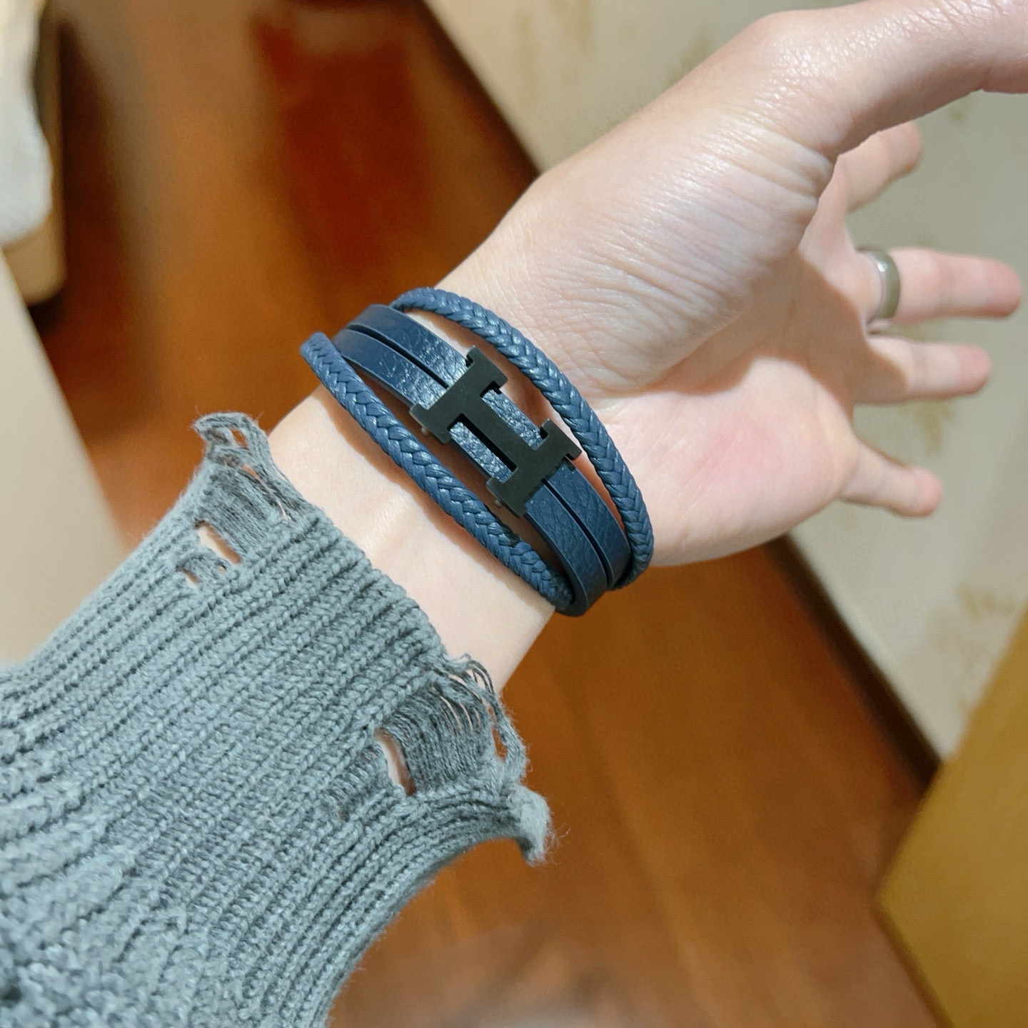 “New Product Distribution: Marseille Bracelet, H Series Star Chain, 19.5-21.5 cm Handline Sizes, Popular in Eima Market.” - 图片 4