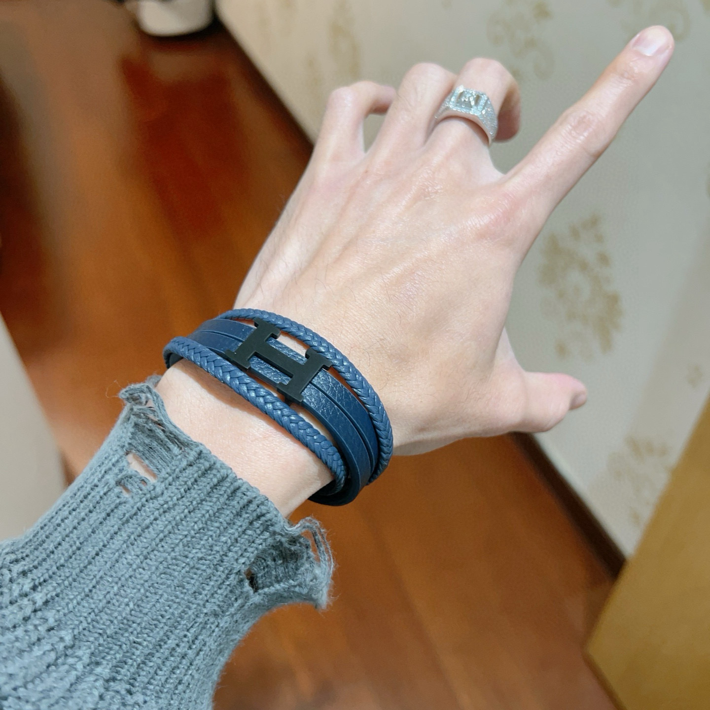 “New Product Distribution: Marseille Bracelet, H Series Star Chain, 19.5-21.5 cm Handline Sizes, Popular in Eima Market.” - 图片 3