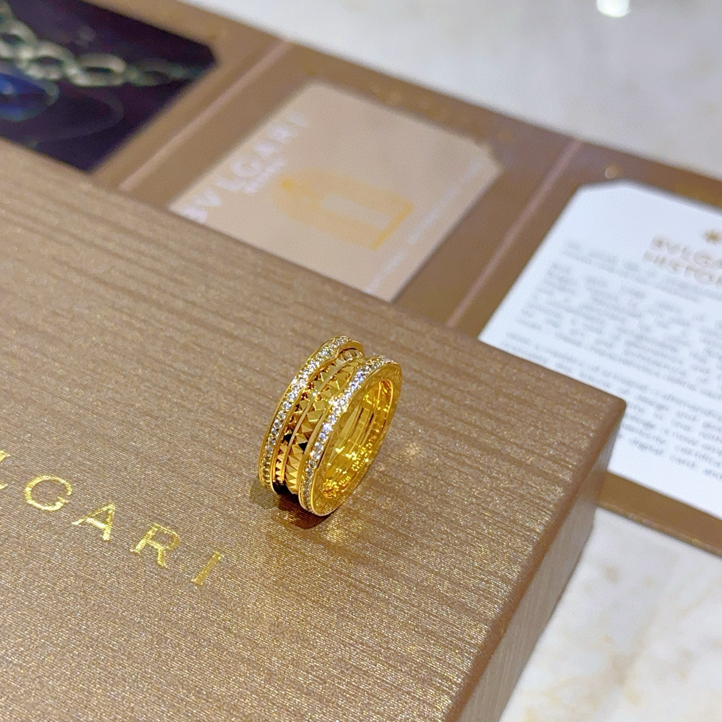 Luxurious BVLGARI DIVAS’ DREAM Rose Gold Necklace with Diamond Accents: Review and Details - 图片 2