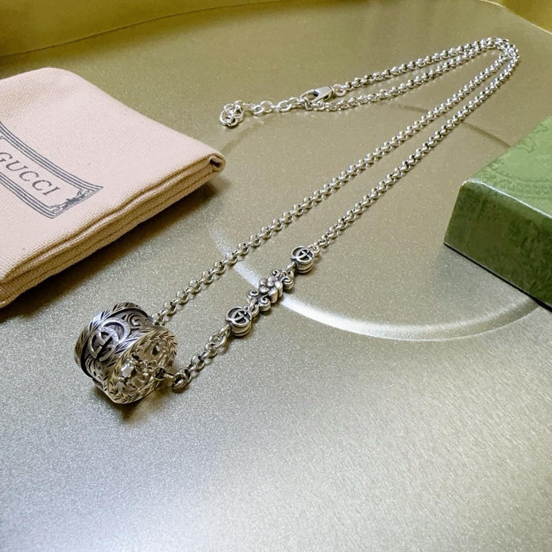 Gucci古驰Anger Forestシリーズ双Gネックレス - スタイリッシュなデザイン