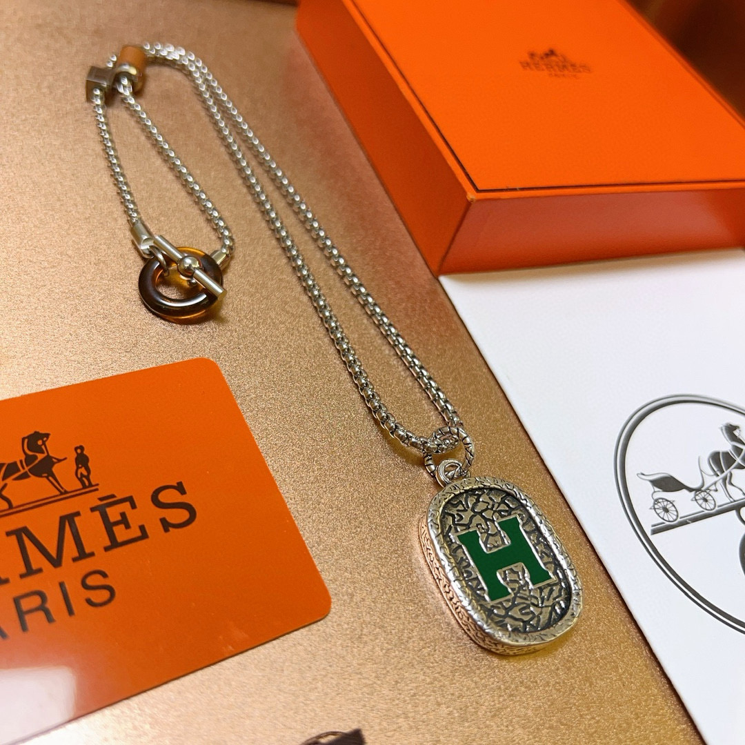 “High-End Hermes Ermaceus Necklace: Unique Men and Women’s Fashion Chains” - 图片 1