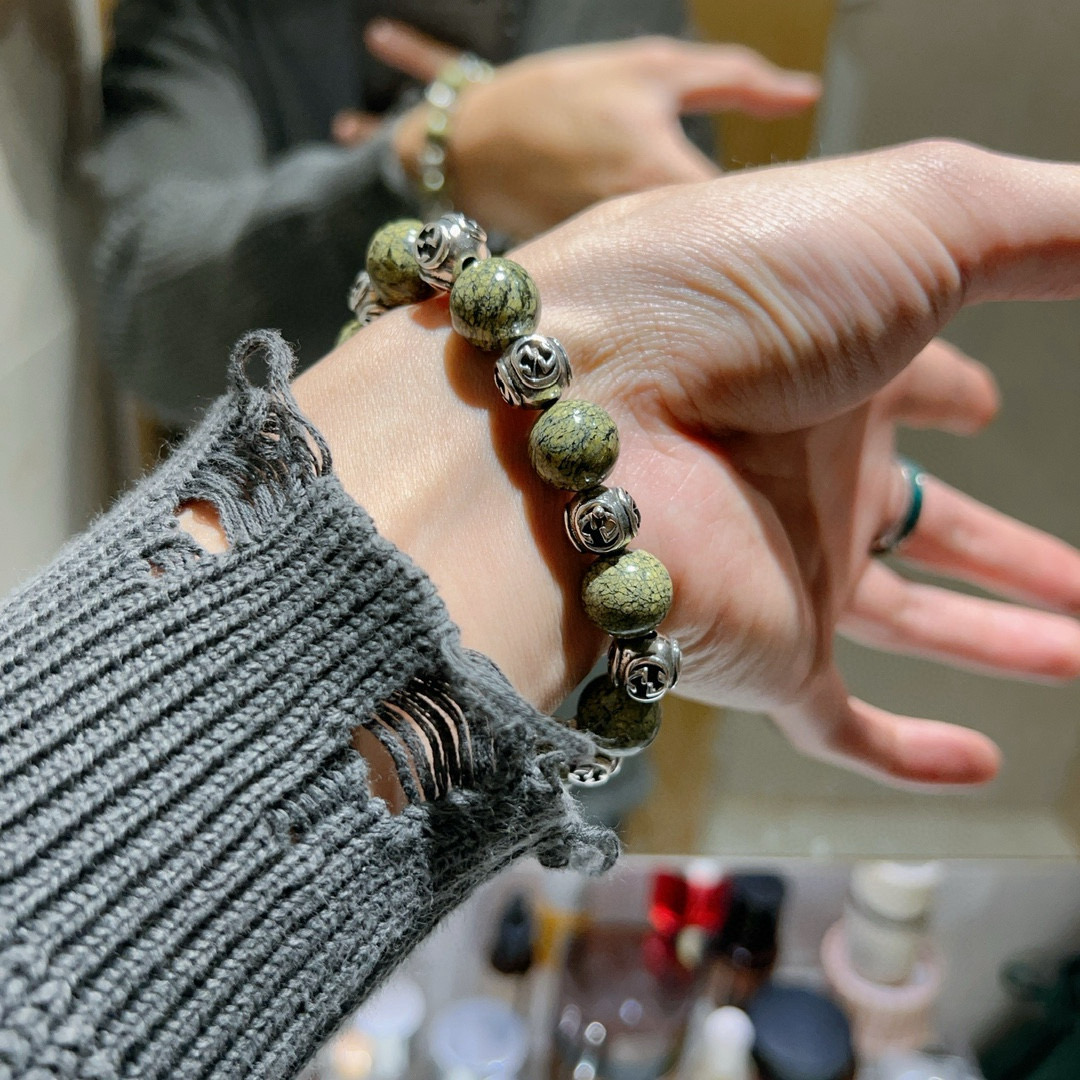 Gucci古驰手链男女同款 Anger Forestシリーズ天然石薬王石手链