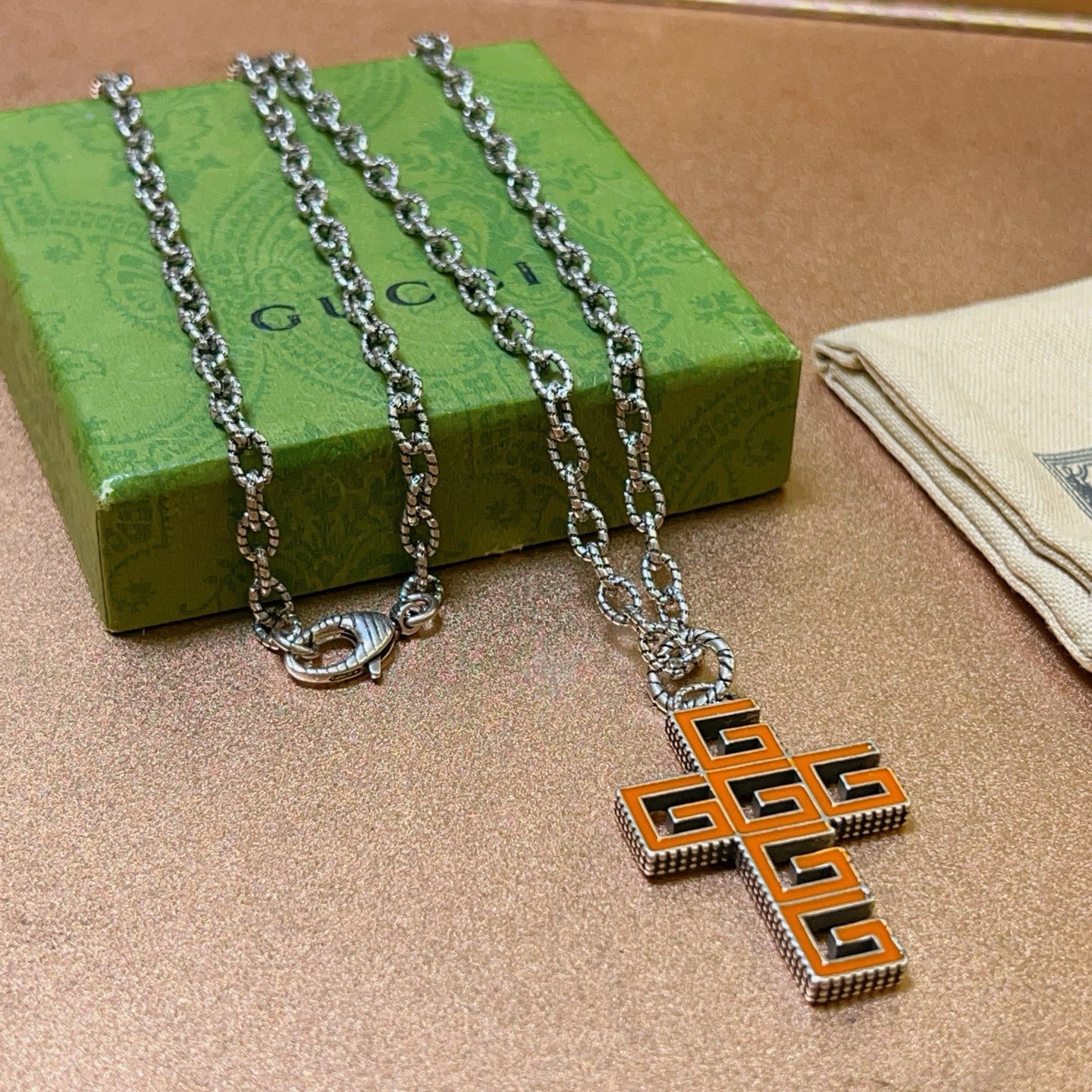 Gucci古驰アンカー森林シリーズダブルGネックレス