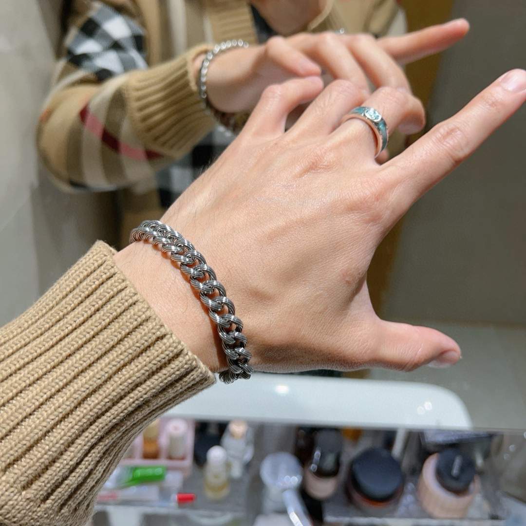 Gucci古驰手链 - 高級感あふれる男女兼用デザイン