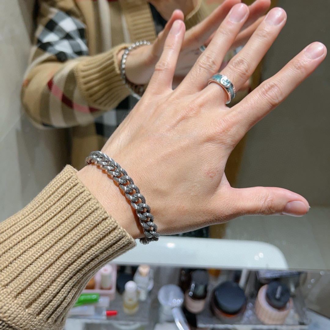 Gucci古驰手链 - 高級感あふれる男女兼用デザイン