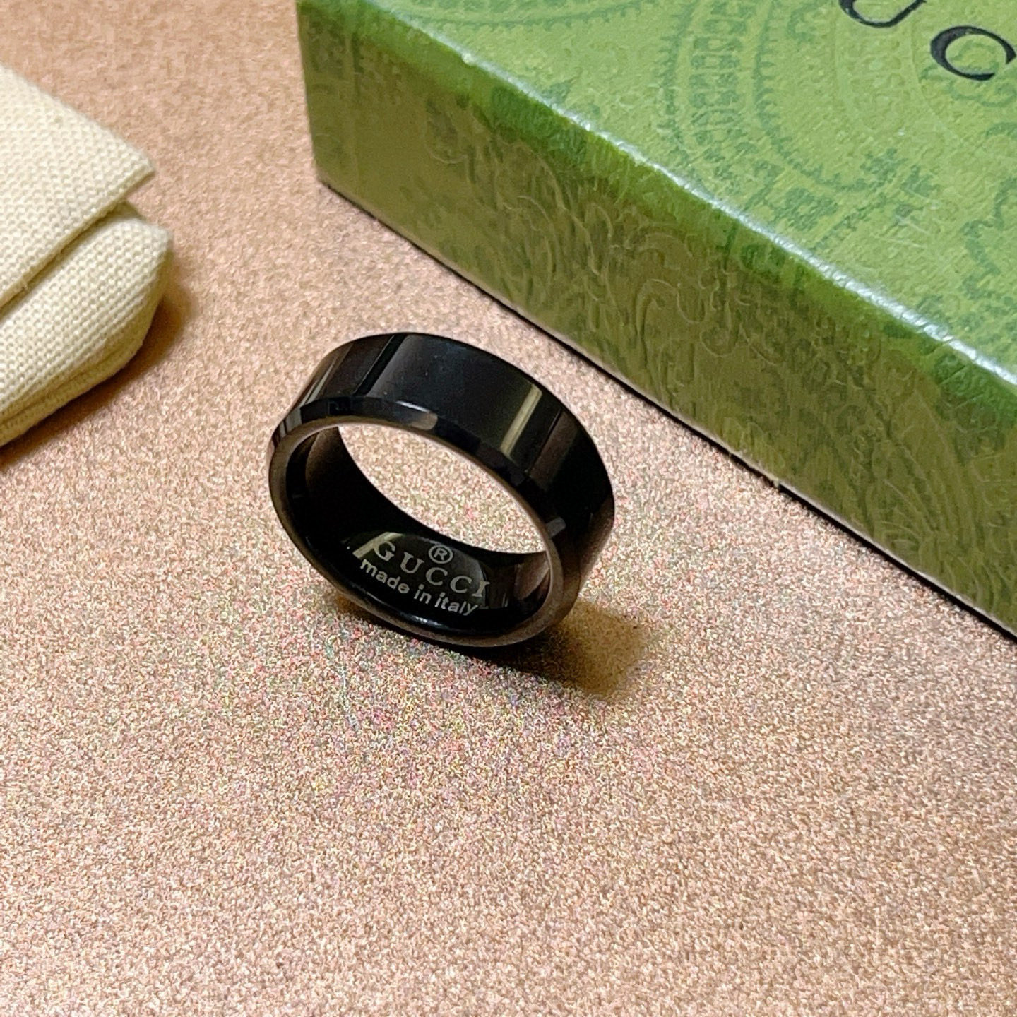 “New Gucci Rings: Anger Forest Star Design, G-Manufacturing, Manual Processing, Flash Layouts, Hot Sales” - 图片 1
