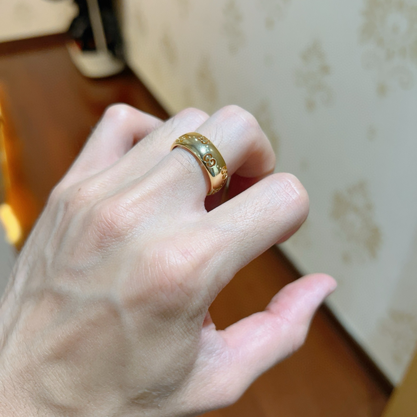 “Latest Gucci Gourcier Rings: Gold-Sensitive G-Manufacturing and Manual Processing Details” - 图片 6