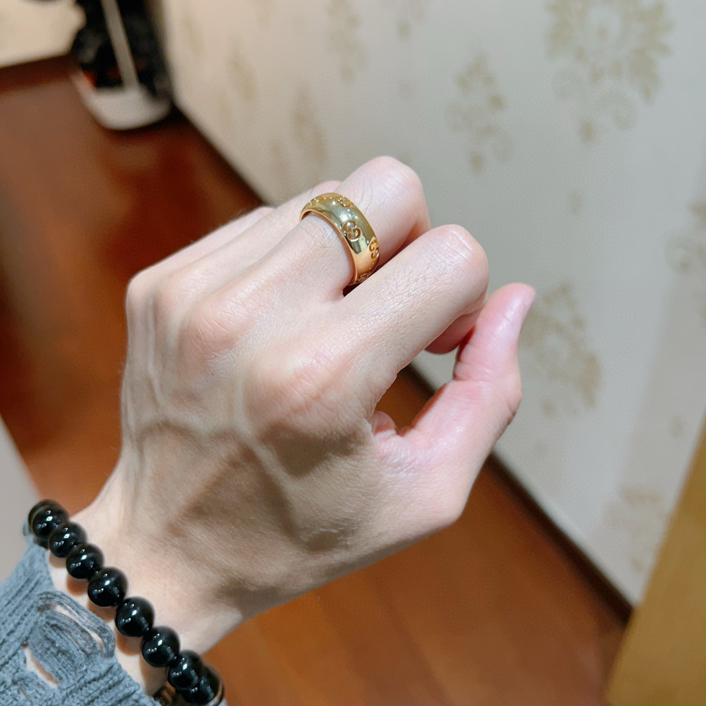 “Latest Gucci Gourcier Rings: Gold-Sensitive G-Manufacturing and Manual Processing Details” - 图片 3