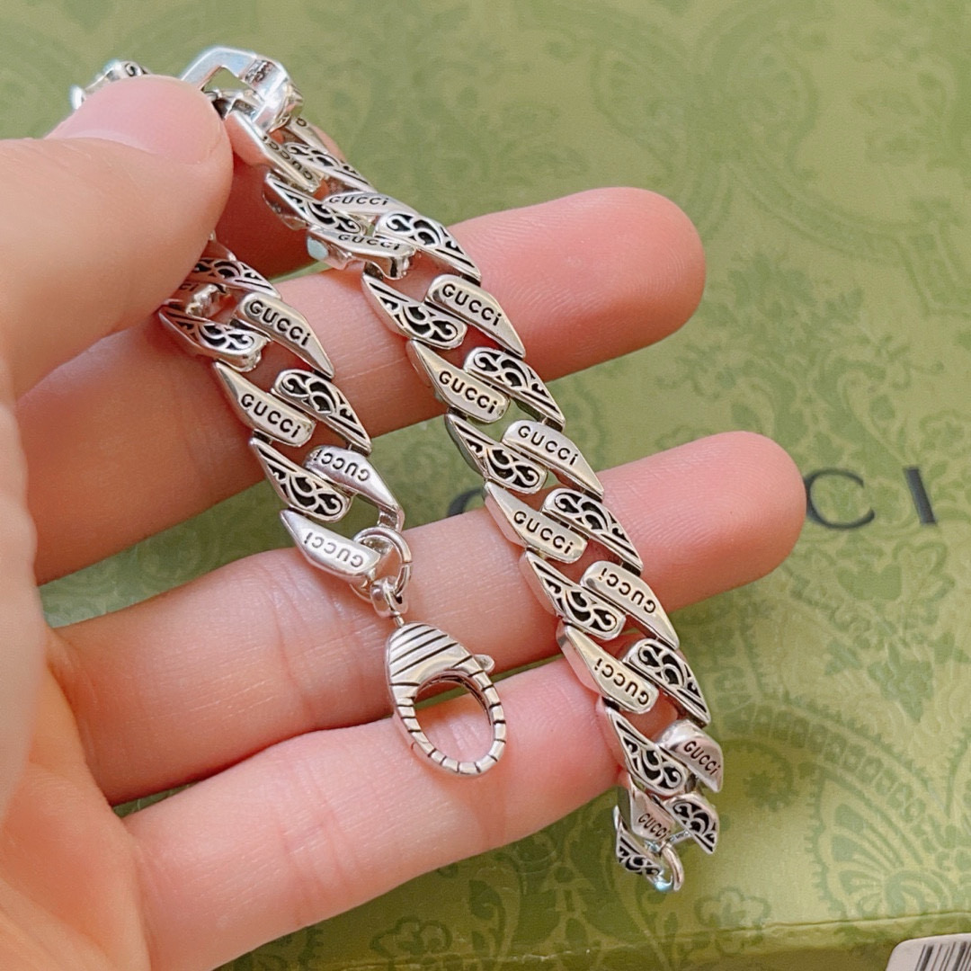 Gucci古驰手链 - 高級ブランドの洗練されたデザイン