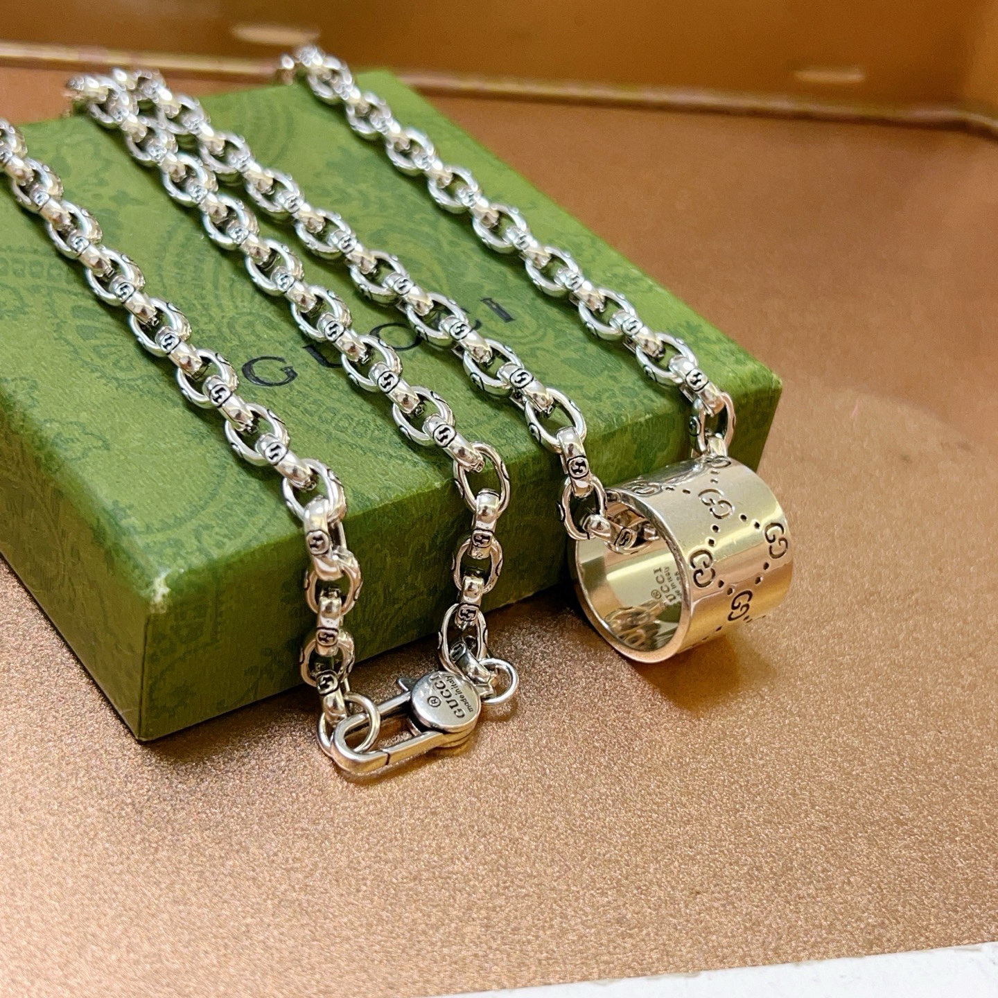 Gucci古驰ダブルGチェーンネックレスAnger Forestシリーズ