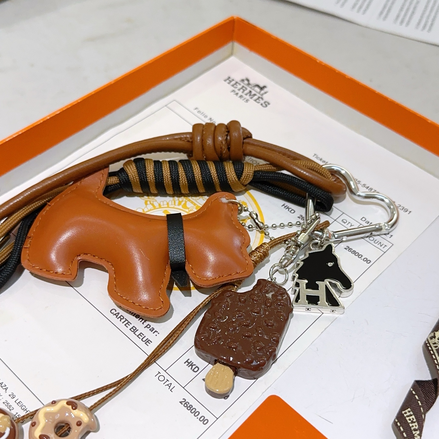 NO:379343,Purchase. New Hermes keychain thickened version, Platinum version. High-end precision version [color][color] Many internet celebrities same style. Hermes hanging decoration keychain is too challenging for the master's craftsmanship. It is not simple to ensure that every detail is in place. High-end customization, same style for men and women, Hermes is popular 1:1 super exquisite star. The same style k gold texture, and the high-end craftsmanship is created. Car keychain is really awesome, jewelry quality, hermes, hermes, keychain19860909批.新款Hermes爱马仕钥匙扣钥匙扣加厚版 铂金版.高级精工版[色][色]众多网红同款 爱马仕挂饰钥匙扣太考验师傅的手艺了 要确保每个细节都到位不简单[色][色] 高端定制 男女同款 爱马仕火爆 1:1超精赞明星 同款 k金质感,精工高端工艺打造出炉. 车钥匙扣上真的赞爆,饰品精品,hermes,hermes,keychain,Jewelry