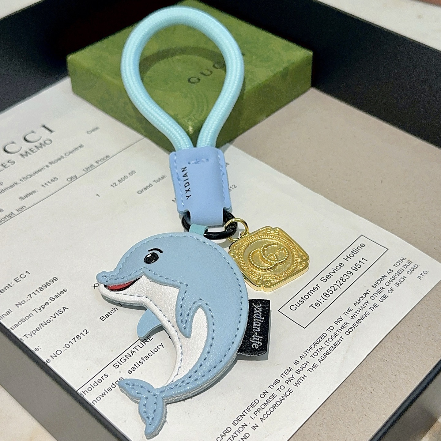 NO:380691,New product release Gucci keychain Gucci bag buckle Latest bag hanging accessories higher grade Celebrity same Anger Forest series dual G classic co-branded design concept keychain series Details are used for the old version Non-market glossy version This model has been released. Gucci is very good to match with trendy backpacks, jewelry boutiques, gucci, backpacks, keychain19860909批新品发布 古驰钥匙扣 古驰包包扣 最新款包包挂饰档次更高明星同款Anger Forest系列双G经典款联名设计理念钥匙扣系列 细节对版做旧处理 非市面亮面版型 这款一直在出 古驰里面热卖款 非常好搭配潮流背包,饰品精品,gucci,backpacks,keychain,Jewelry