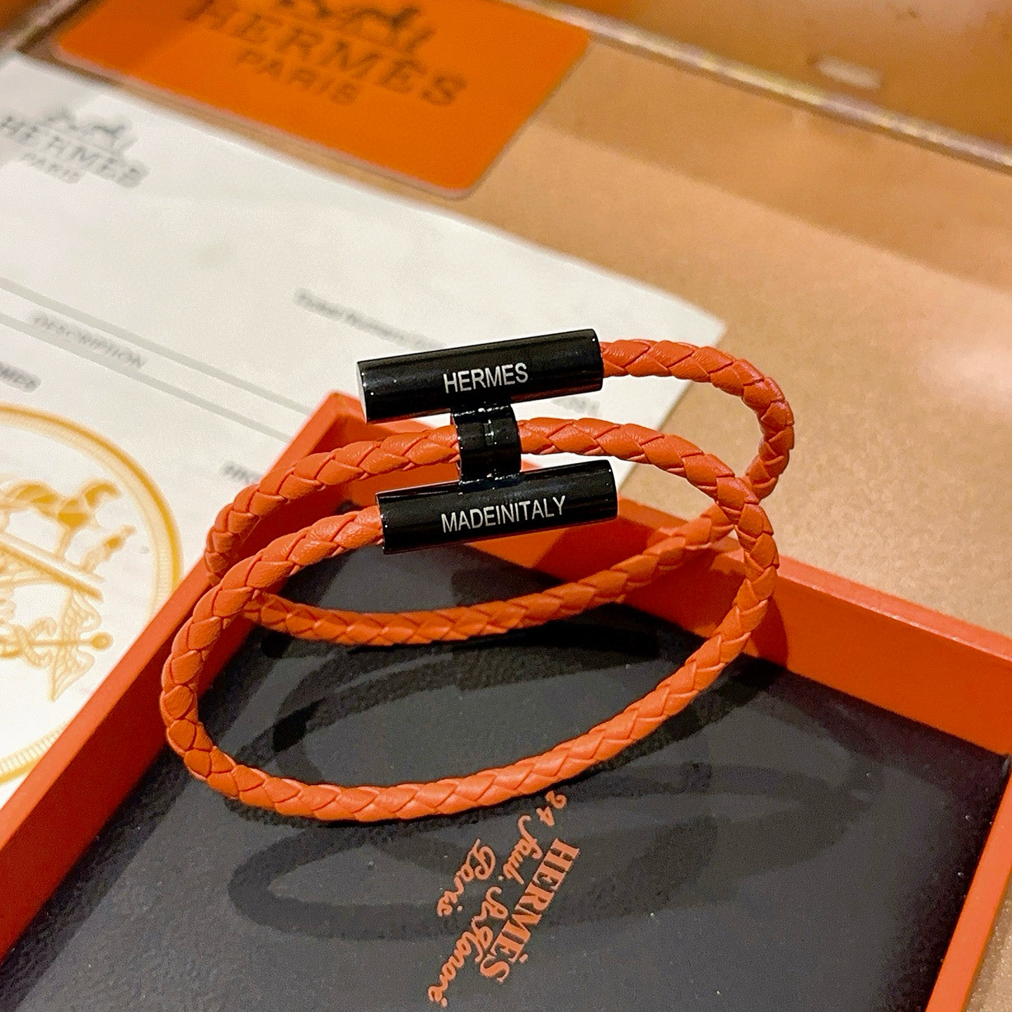 NO:381094,Bill. New Hermes bracelet bracelet thickened version, Platinum version. High-end precision version [color][color] Many internet celebrities same style. Hermes bracelets test the master's craftsmanship too much. It's not simple. [color][color] High-end customization, same style for men and women, Hermes is popular 1:1 super exquisite star. The same style k gold texture, and the high-end craftsmanship is created. It is really awesome to use, and the jewelry is boutique, hermes, hermes, bracelet19860909批.新款Hermes爱马仕手链编织手绳加厚版 铂金版.高级精工版[色][色]众多网红同款 爱马仕手链太考验师傅的手艺了 要确保每个细节都到位不简单[色][色] 高端定制 男女同款 爱马仕火爆 1:1超精赞明星 同款 k金质感,精工高端工艺打造出炉. 上手真的赞爆,饰品精品,hermes,hermes,bracelet,Jewelry