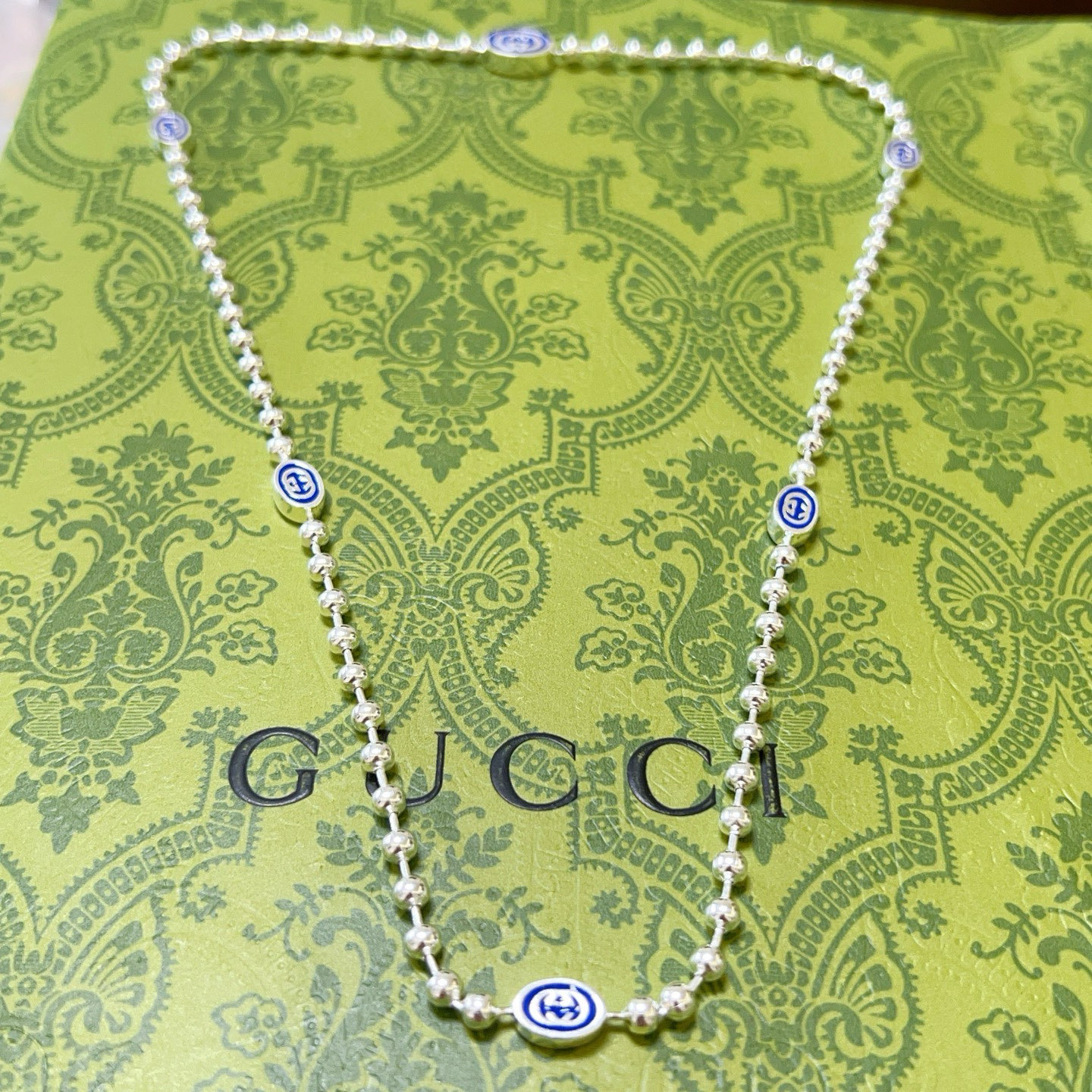 NO:384852,The latest model of Gucci necklace, the franc series, the chain grade is higher, the same style, Anger Forest round bead series, double G Gucci necklace, details are used to treat the version, non-market glossy style, this model has been released, the best-selling model in Gucci, very easy to match with trendy clothes, fine accessories, gucci, necklace19860909批 古驰项链最新款法郎系列链条档次更高明星同款Anger Forest圆珠系列双G古驰项链 细节对版做旧处理 非市面亮面版型 这款一直在出 古驰里面热卖款 非常好搭配潮流衣服,饰品精品,gucci,necklace,Jewelry