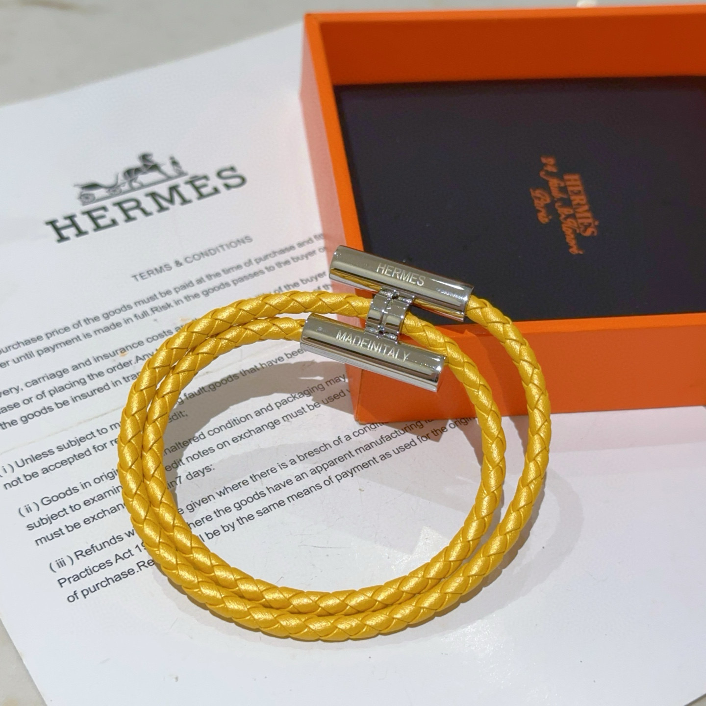 NO:515845,Bill. New Hermes bracelet bracelet thickened version, Platinum version. High-end precision version [color][color] Many internet celebrities same style. Hermes bracelets test the master's craftsmanship too much. It's not simple. [color][color] High-end customization, same style for men and women, Hermes is popular 1:1 super exquisite star. The same style k gold texture, and the high-end craftsmanship is created. It is really awesome to use, and the jewelry is boutique, hermes, hermes, bracelet19860909批.新款Hermes爱马仕手链编织手绳加厚版 铂金版.高级精工版[色][色]众多网红同款 爱马仕手链太考验师傅的手艺了 要确保每个细节都到位不简单[色][色] 高端定制 男女同款 爱马仕火爆 1:1超精赞明星 同款 k金质感,精工高端工艺打造出炉. 上手真的赞爆,饰品精品,hermes,hermes,bracelet,Jewelry