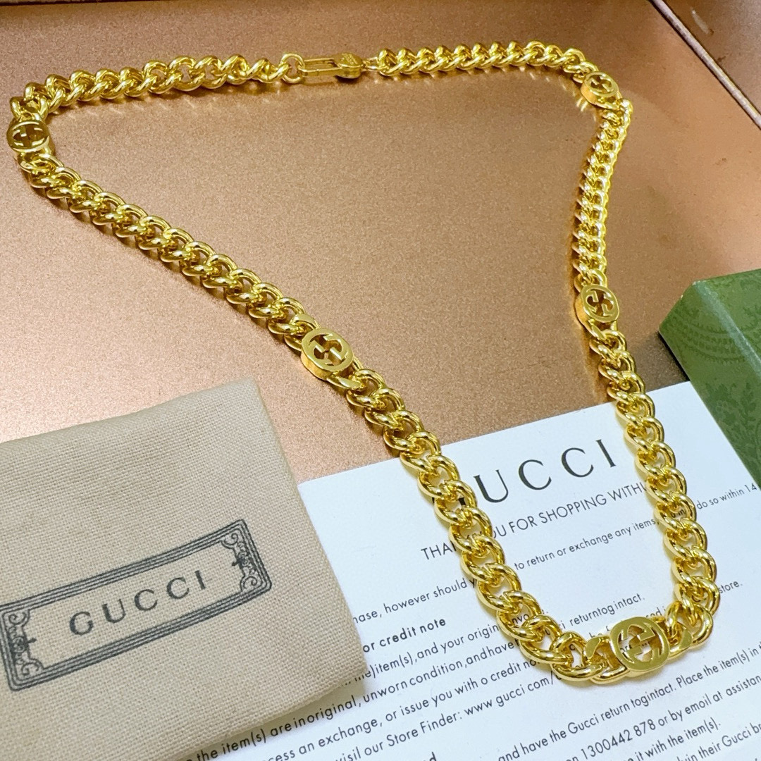 NO:543002,New products are released, Italy officially announced, the latest model of Gucci necklace, the chain grade is higher, the same style, Anger Forest series, double G classic style design concept, new product Gucci necklace, details are used to treat the version, non-market bright style, this model has been released, Gucci is popular in it, very easy to match with trendy clothes, jewelry quality, gucci, necklace19860909批新品发布 意大利官宣 古驰项链最新款链条档次更高明星同款Anger Forest系列双G经典款设计理念项链系列新品古驰项链 细节对版做旧处理 非市面亮面版型 这款一直在出 古驰里面热卖款 非常好搭配潮流衣服,饰品精品,gucci,necklace,Jewelry