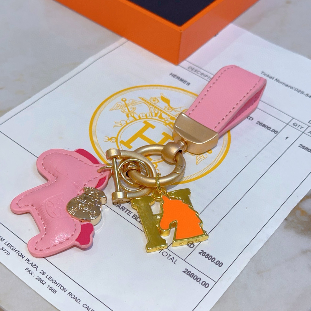 Hermes Rodeo Horse H Logotipo chave pingente pingente couro rosa dourado metal laranja esmalte rosa quente sotaque 10 cm comprimento total