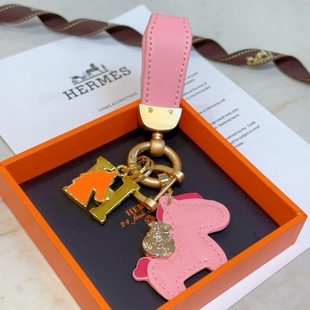 Hermes Rodeo Horse H Logotipo chave pingente pingente couro rosa dourado metal laranja esmalte rosa quente sotaque 10 cm comprimento total