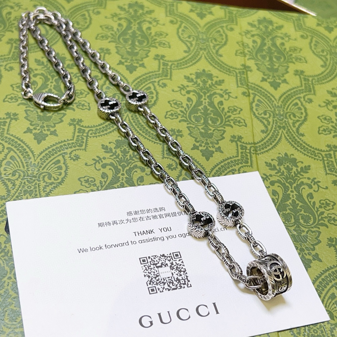 NO:581777,Batch new product release, handsome Gucci necklace, the latest chain, bold and thickened version, higher grade, same style as Anger Forest series double G Gucci necklace for celebrities, Gucci series necklace, details are distressed, non-market glossy version, this one has been out, best-selling model in Gucci, very good with trendy clothes, fine jewelry, gucci, necklace19860909批 新品发布巨帅古驰项链最新款链条加粗加厚款档次更高明星同款Anger Forest系列双G古驰项链 古驰系列项链 细节对版做旧处理 非市面亮面版型 这款一直在出 古驰里面热卖款 非常好搭配潮流衣服,饰品精品,gucci,necklace,Jewelry