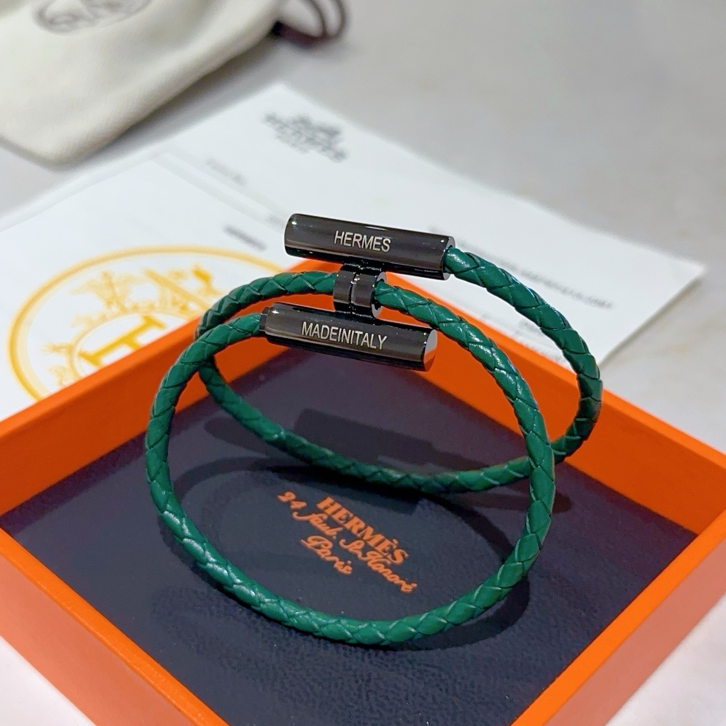 NO:582364,Batch. New Hermes Hermes bracelet braided bracelet thickened version platinum version. High-end Seiko version [color] [color] Many Internet celebrities have the same style. Hermes bracelets are a test of the master's craftsmanship. It is not easy to ensure that every detail is in place [color] [color] High-end customization. Same style for men and women. Hermès is popular. 1:1 super fine star. The same K gold texture, crafted with high-end craftsmanship.  It’s really amazing to use, fine jewelry, hermes, hermes, bracelet19860909批.新款Hermes爱马仕手链编织手绳加厚版 铂金版.高级精工版[色][色]众多网红同款 爱马仕手链太考验师傅的手艺了 要确保每个细节都到位不简单[色][色] 高端定制 男女同款 爱马仕火爆 1:1超精赞明星 同款 k金质感,精工高端工艺打造出炉. 上手真的赞爆,饰品精品,hermes,hermes,bracelet,Jewelry