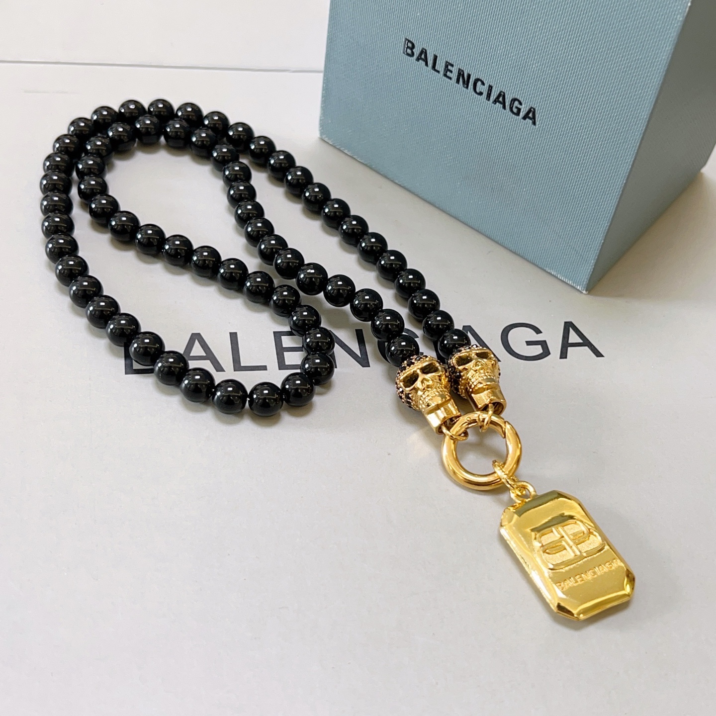 NO:590187,Batch of original single goods, new products, Balenciaga necklace, Balenciaga new necklace counter, consistent details, fine workmanship, every detail process is in place, fine design craftsmanship, hot models shipped, unique design, retro style, Balenciaga necklace, jewelry boutique, balenciaga, balenciaga, necklace19860909批原单货新品 巴黎世家项链 Balenciaga 新款项链专柜一致 细节做工精细 每个细节流程到位 设计工艺精细 火爆款出货 设计独特 复古风格 巴黎世家项链,饰品精品,balenciaga,balenciaga,necklace,Jewelry