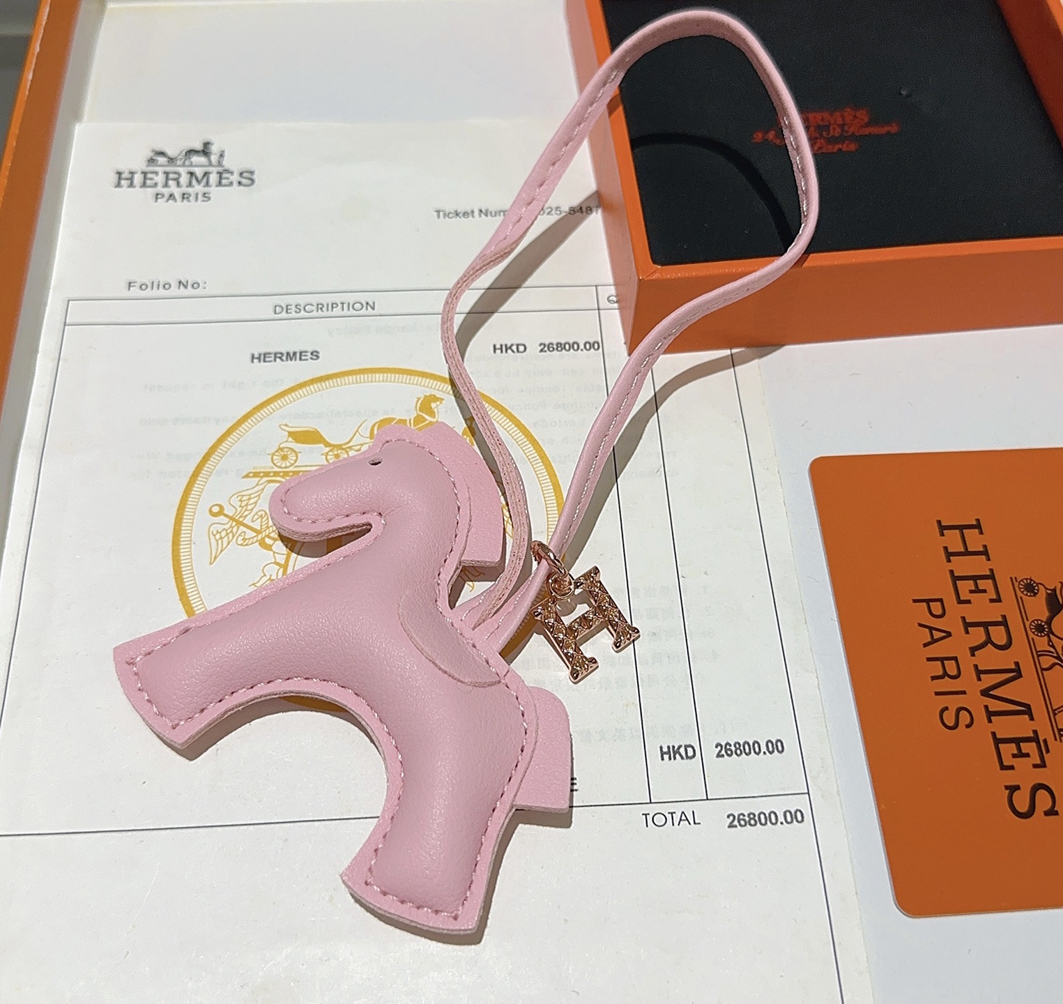 Hermes Rodeo Pegase Horse Bag Charm pendentif Sakura en cuir rose métal doré rose avec accents de cristal clair longueur du bracelet 12 cm