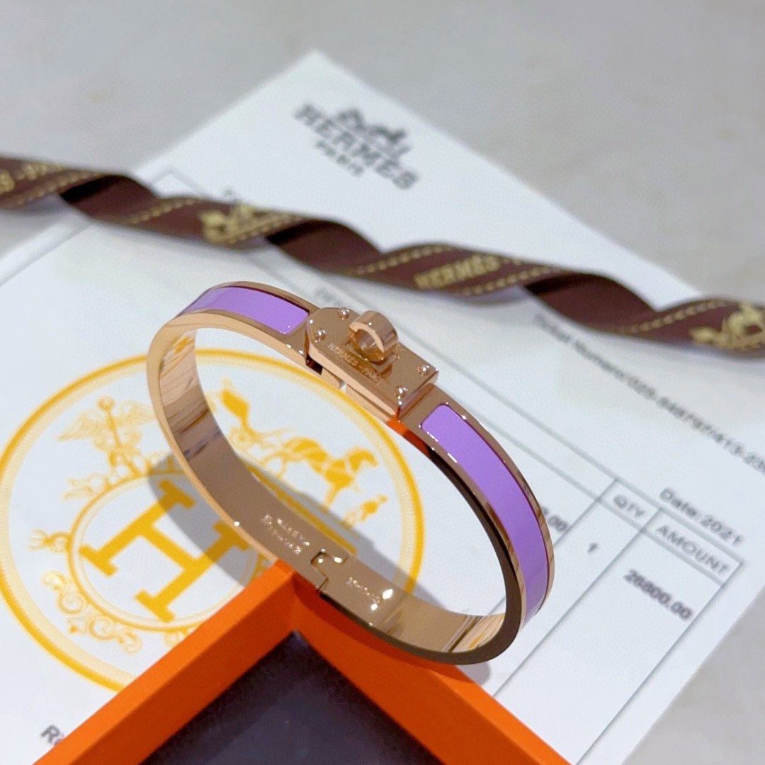 Pulseira Hermes Kelly em metal ouro rosa com esmalte roxo lavanda PM