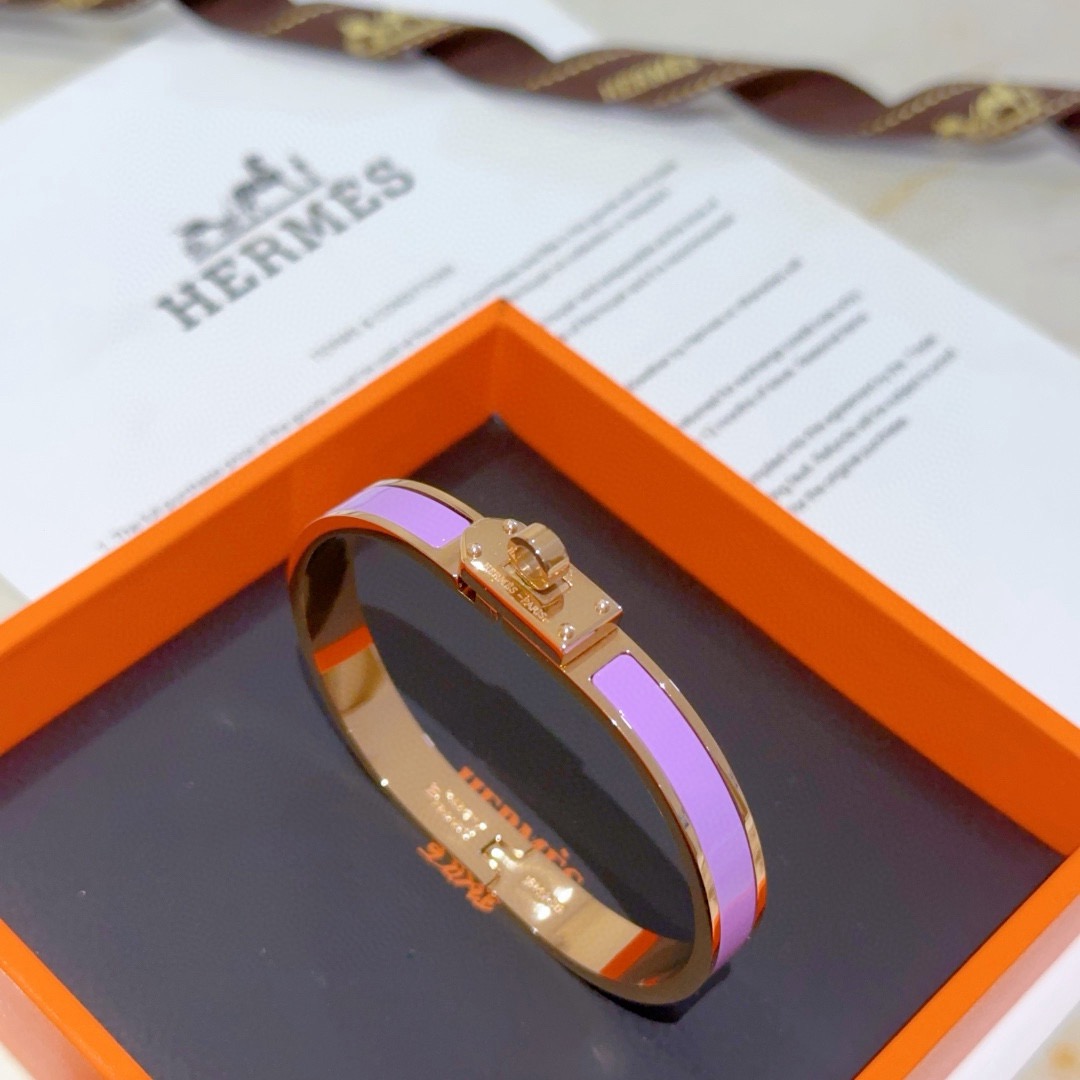 Pulseira Hermes Kelly em metal ouro rosa com esmalte roxo lavanda PM