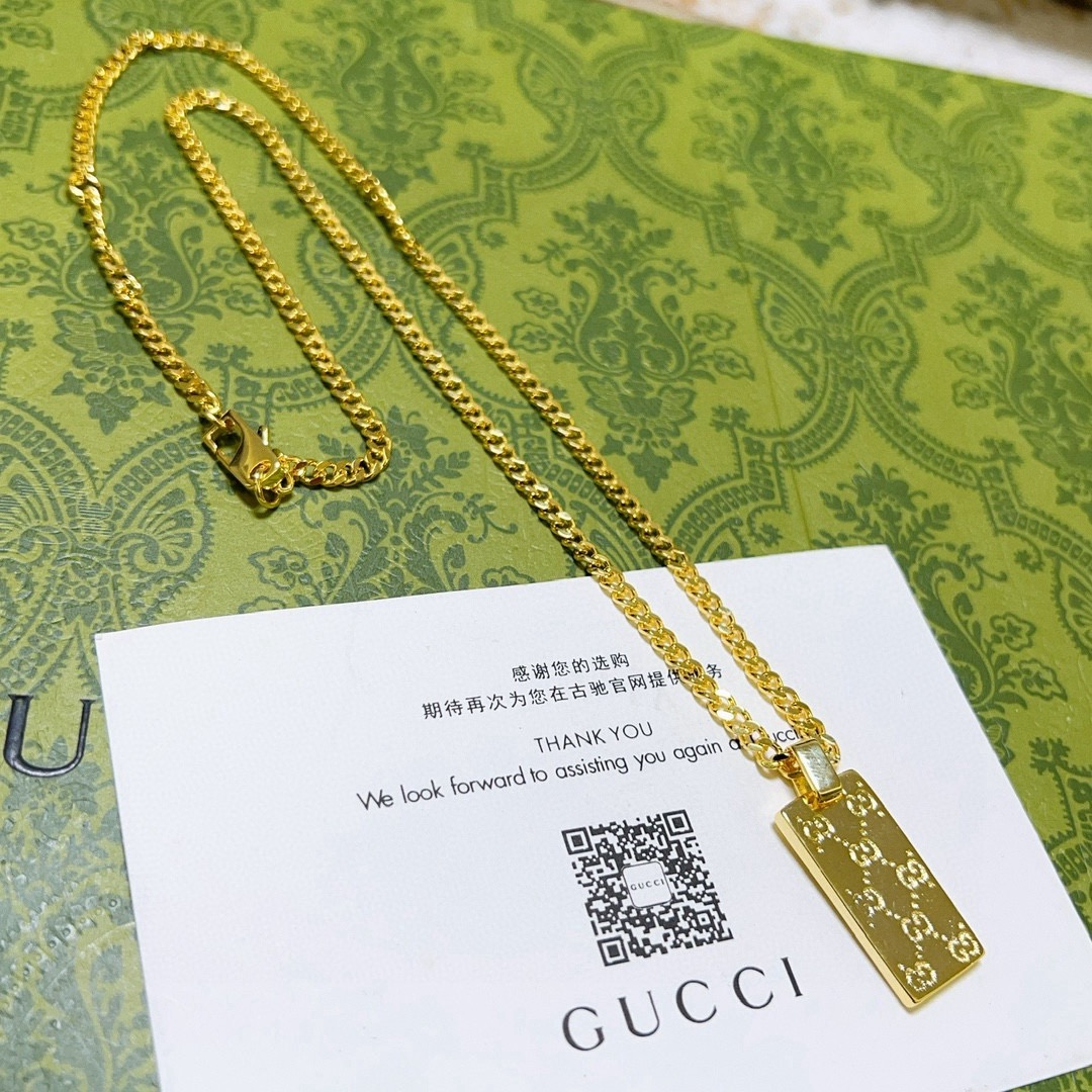 NO:604091,The latest Gucci necklace has a higher grade. The same model as the star's Anger Forest series, double G classic series, 18k gold necklace. The details are distressed. The shiny version is not available in the market. This model has been on sale. It is a best-selling model in Gucci. It goes well with trendy clothes, fine jewelry, gucci, and necklace.19860909批古驰项链最新款链条档次更高明星同款Anger Forest系列双G经典款系列18k金项链 细节对版做旧处理 非市面亮面版型 这款一直在出 古驰里面热卖款 非常好搭配潮流衣服,饰品精品,gucci,necklace,Jewelry