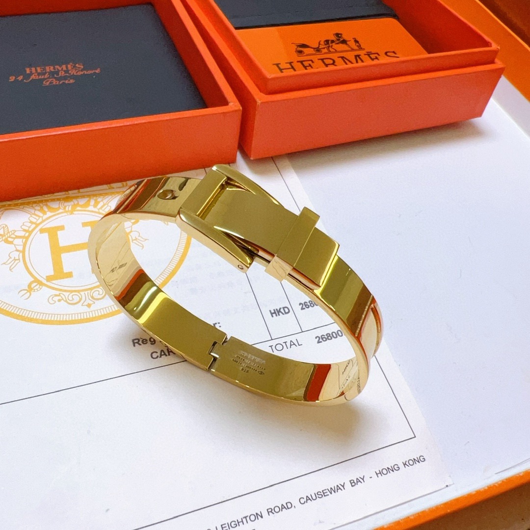 Hermes Belt Buckle Clic Clac H bracelet gold-tone metal 17cm inner circumference