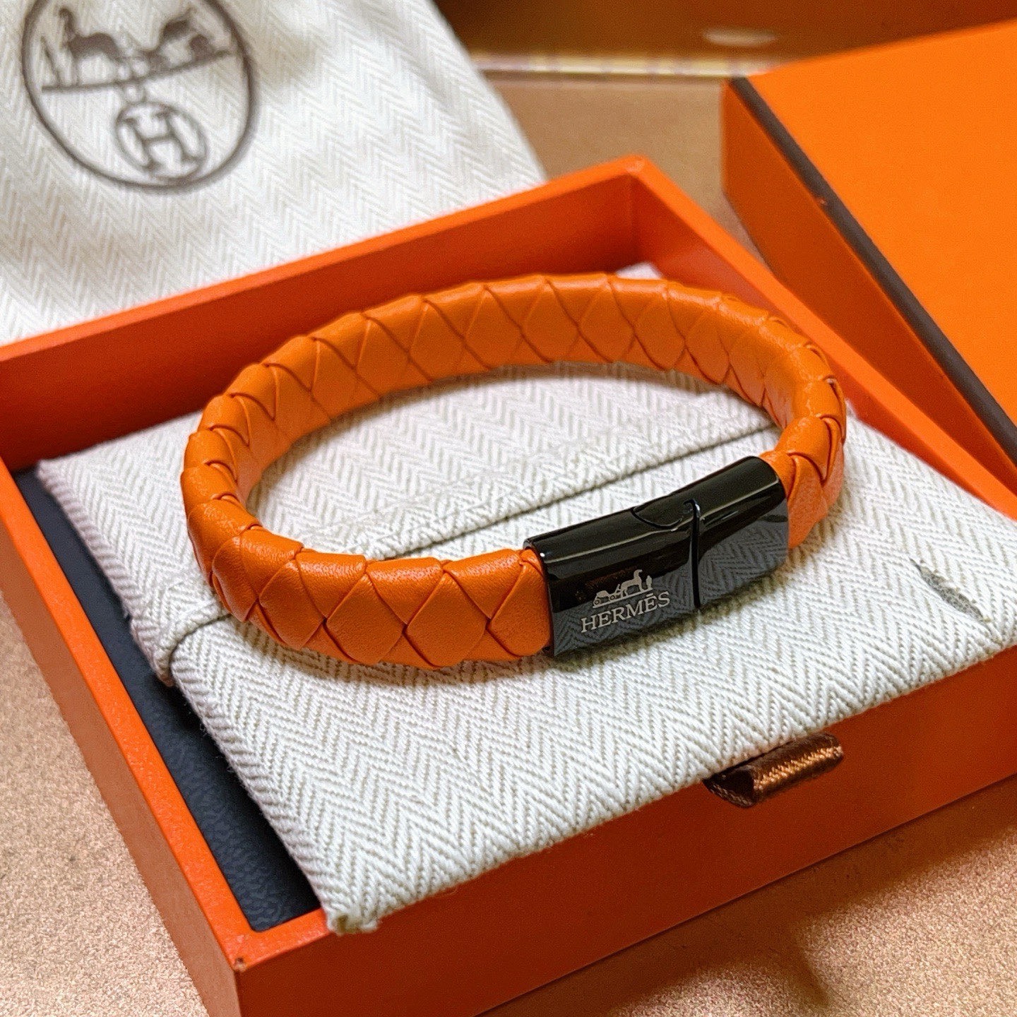 Hermès 新款Hermes爱马仕手链编织手绳加厚版