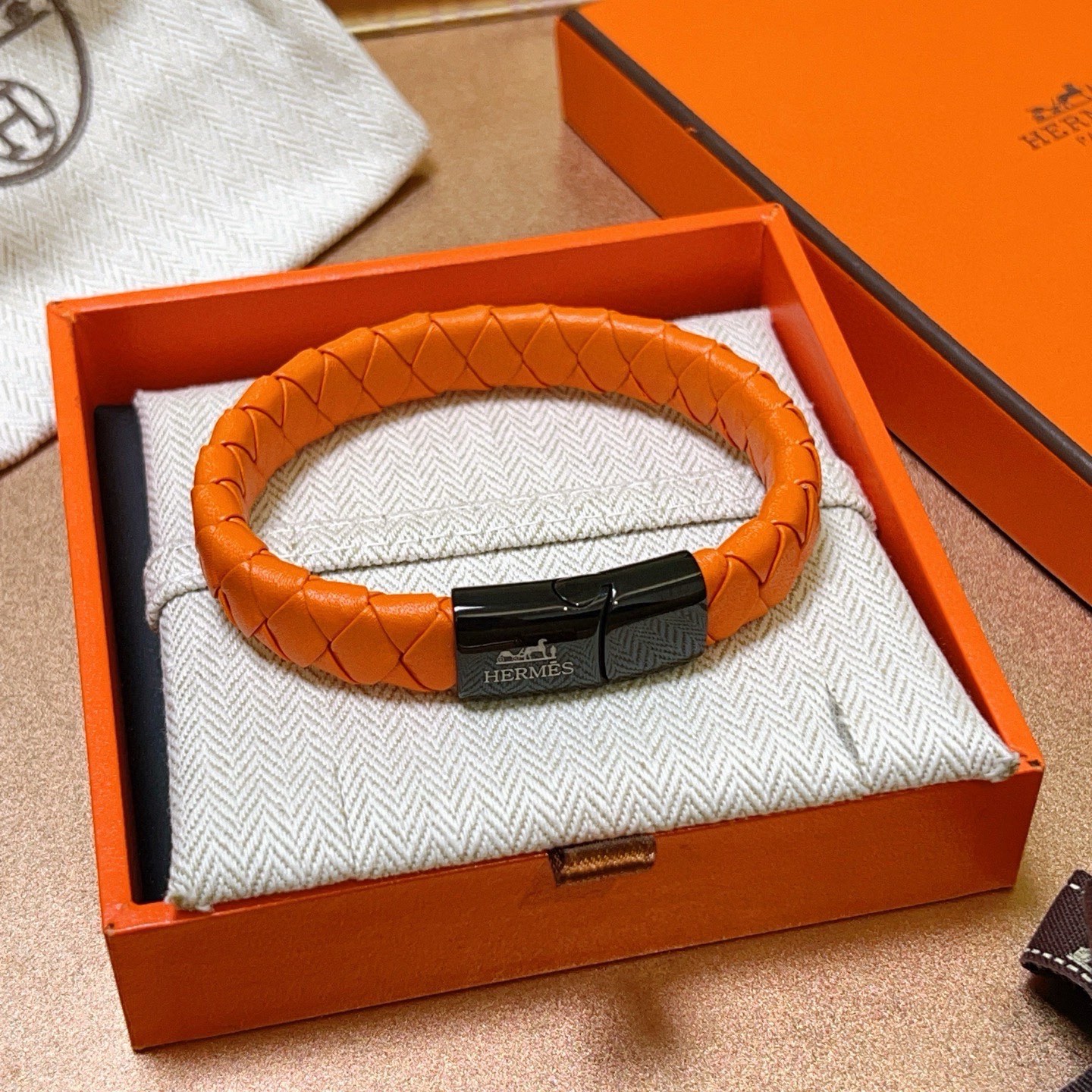 Hermès 新款Hermes爱马仕手链编织手绳加厚版