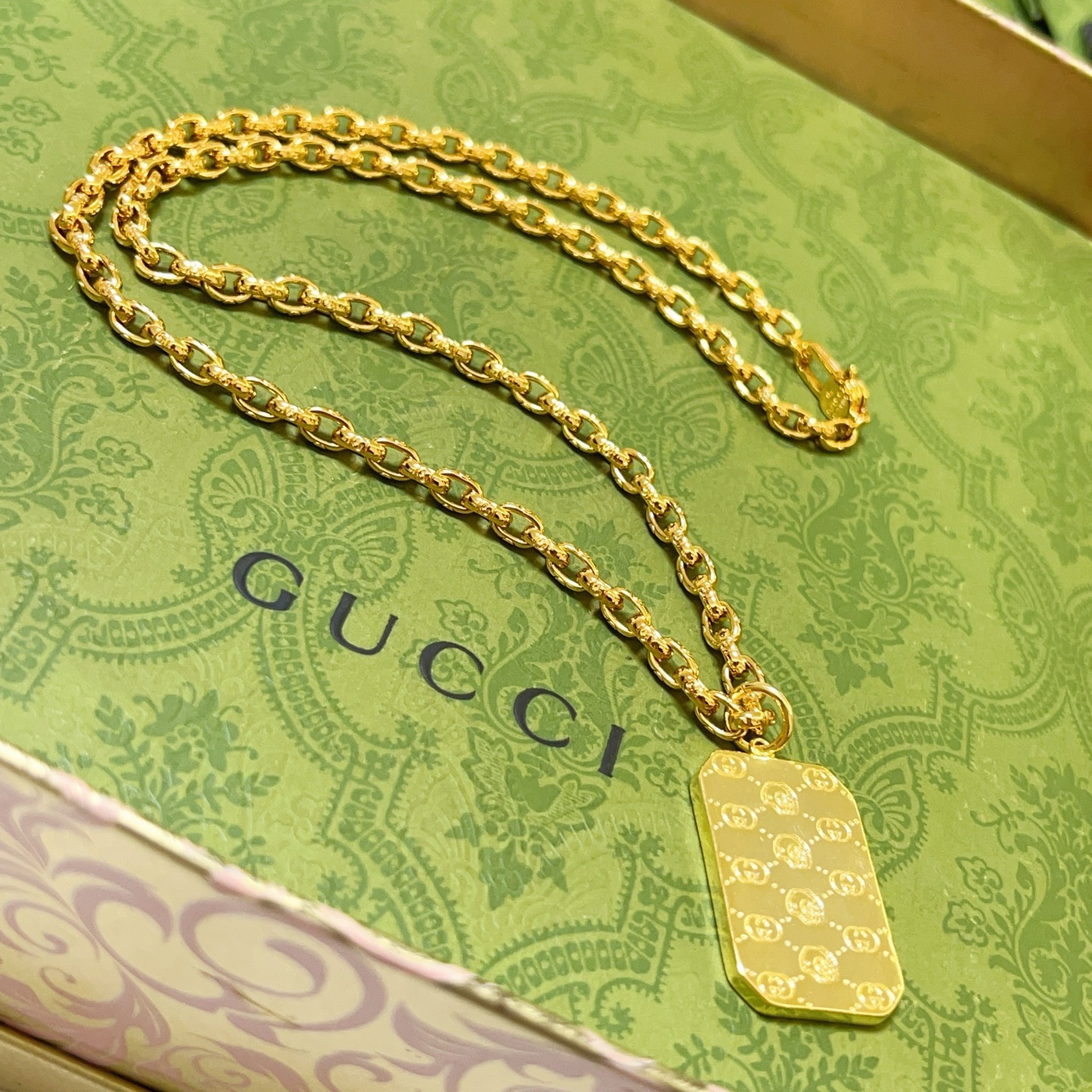 新品发布👒巨帅🤠𝐆𝐮𝐜𝐜𝐢古驰项链最新款链条档次更高明星同款Anger Forest系列双G古驰项链👒 