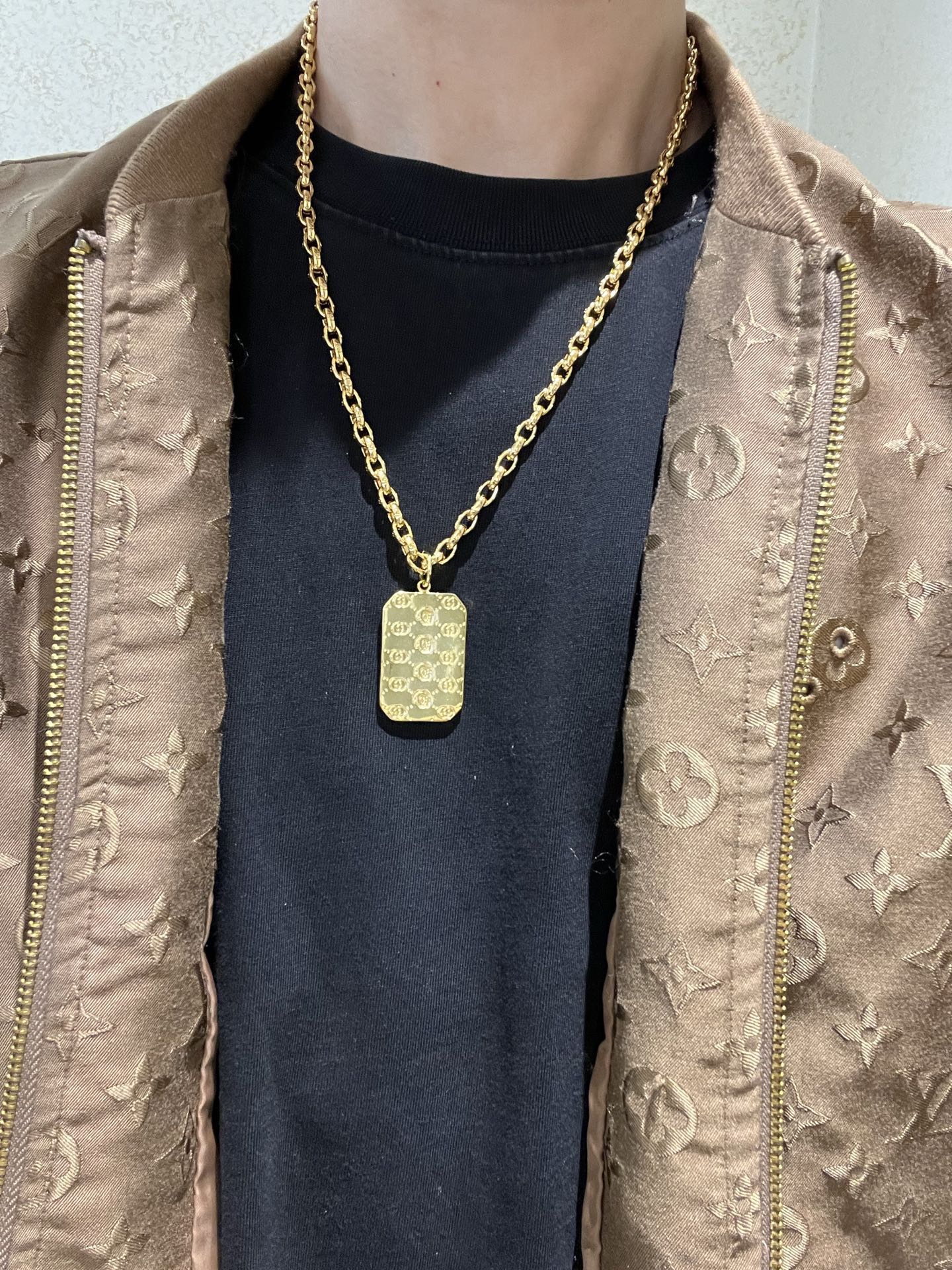 新品发布👒巨帅🤠𝐆𝐮𝐜𝐜𝐢古驰项链最新款链条档次更高明星同款Anger Forest系列双G古驰项链👒 