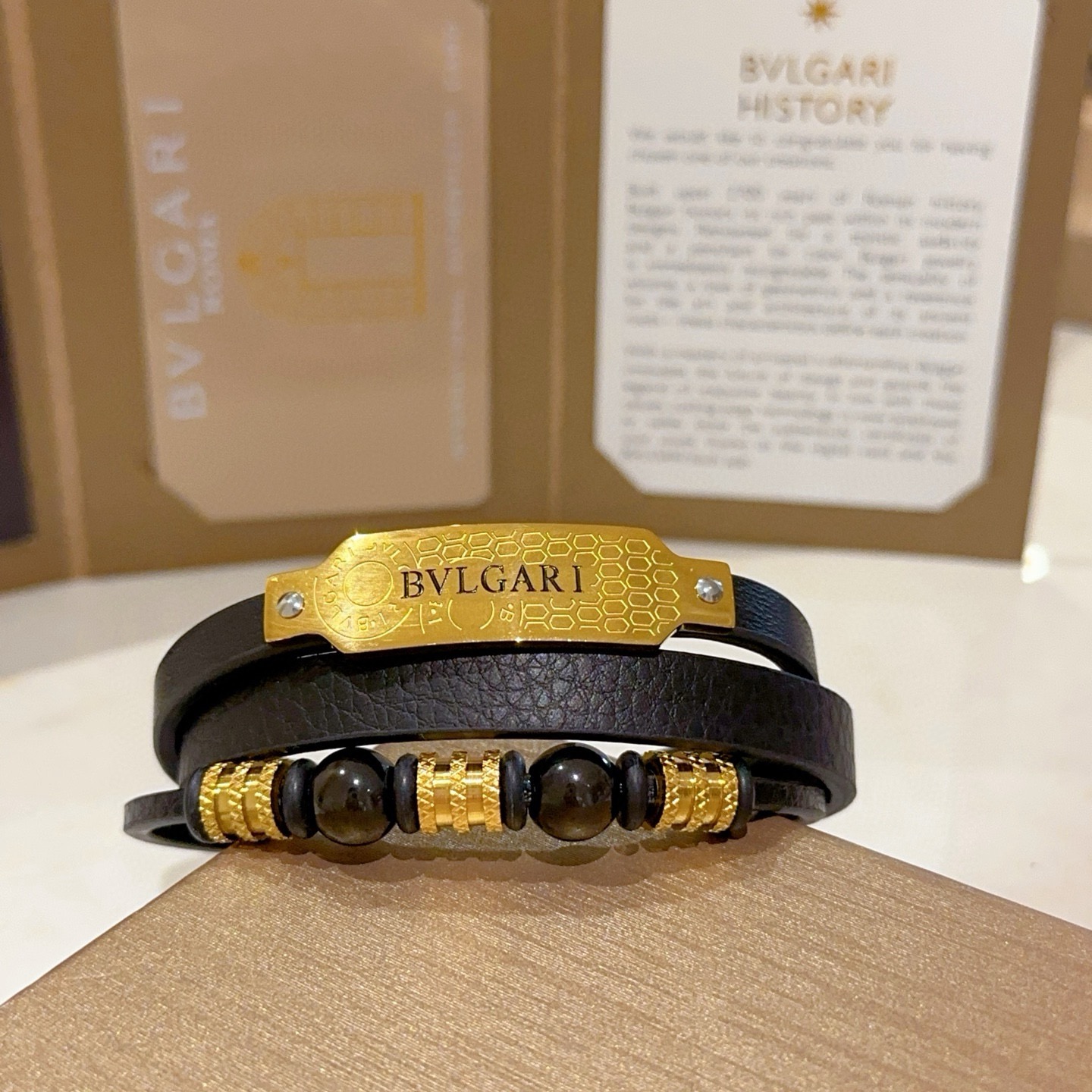 Bracciale Bvlgari Serpenti Metallo color oro pelle nera perline onice nero 19 cm