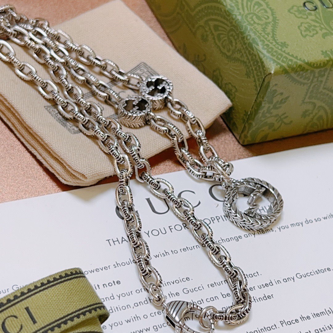 Gucci 不爆不发 古驰官网新款同步更新 抖音带货 首选 𝐆𝐮𝐜𝐜𝐢古驰项链最新款链条档次更高 Anger Forest系列双g图案古驰项链定制项链