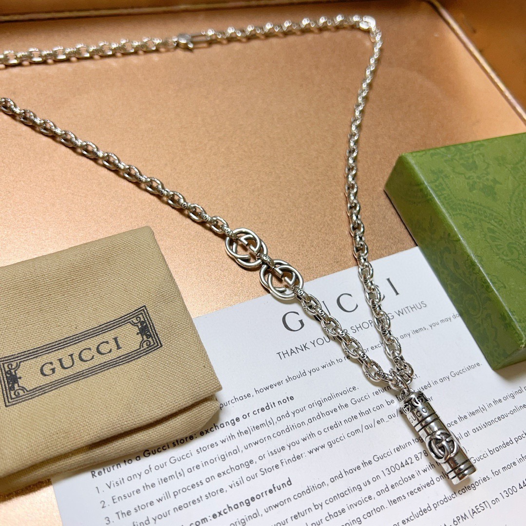 NO:642230,Batch of new products released, handsome Gucci necklace, latest chain, higher grade, same style as Anger Forest series double G Gucci necklace for celebrities, Gucci series necklace, details are distressed, non-market glossy version, this one has been out, best-selling model in Gucci, very good to match trendy clothes, fine jewelry, gucci, necklace19860909批 新品发布巨帅古驰项链最新款链条档次更高明星同款Anger Forest系列双G古驰项链 古驰系列项链 细节对版做旧处理 非市面亮面版型 这款一直在出 古驰里面热卖款 非常好搭配潮流衣服,饰品精品,gucci,necklace,Jewelry