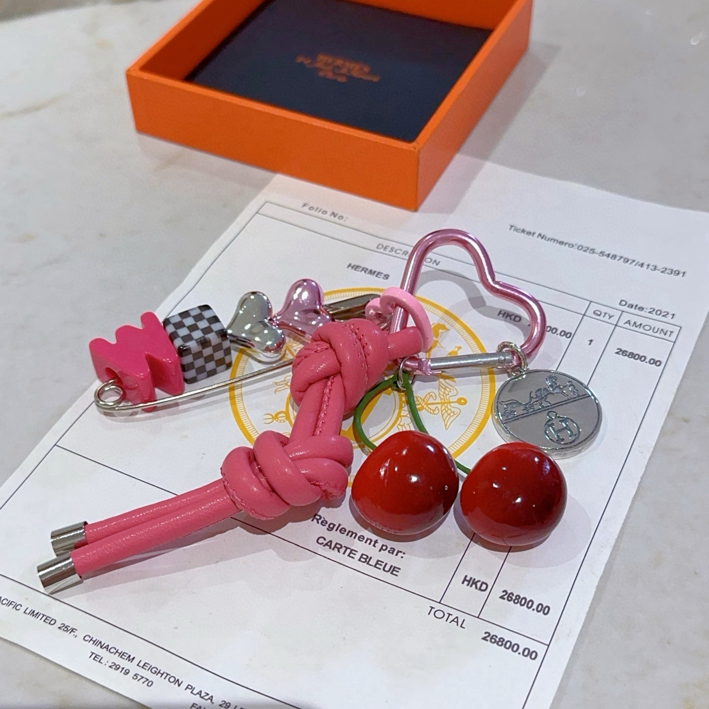 NO:642144,Batch. New Hermes Hermes keychain keychain thickened version Platinum version. High-end Seiko version [color][color] Many Internet celebrities have the same style. Hermes pendant keychain is a test of the master's craftsmanship. It is not easy to ensure that every detail is in place [color][color] High-end customization. Same style for men and women. Hermès is popular. 1:1 super refined like stars. The same K gold texture, crafted with high-end precision craftsmanship.  The car keychain is really awesome, fine jewelry, hermes, hermes, keychain19860909批.新款Hermes爱马仕钥匙扣钥匙扣加厚版 铂金版.高级精工版[色][色]众多网红同款 爱马仕挂饰钥匙扣太考验师傅的手艺了 要确保每个细节都到位不简单[色][色] 高端定制 男女同款 爱马仕火爆 1:1超精赞明星 同款 k金质感,精工高端工艺打造出炉. 车钥匙扣上真的赞爆,饰品精品,hermes,hermes,keychain,Jewelry