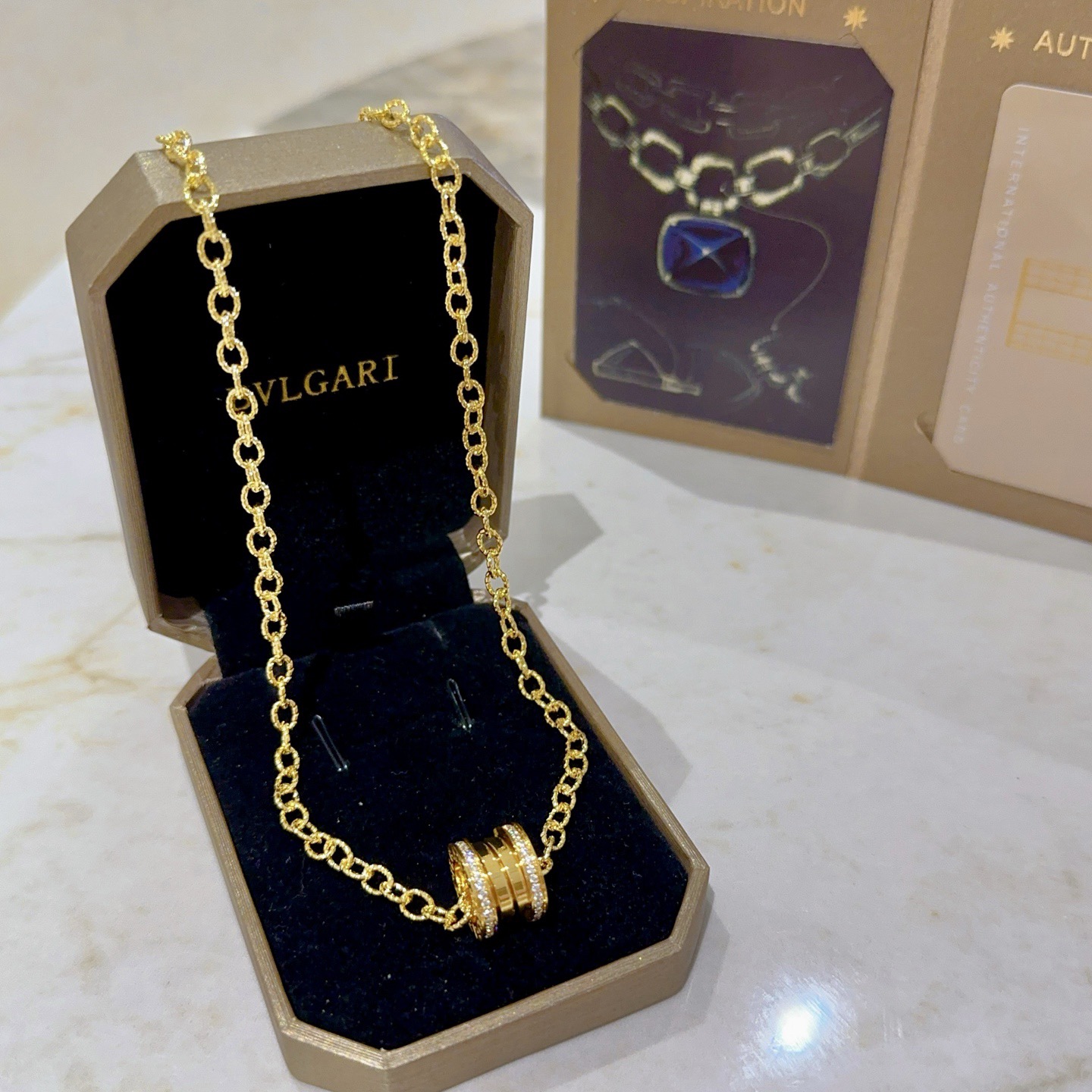 Bvlgari 宝格丽项链V金材质 BVLGARI宝格丽 DIVAS‘ DREAM 系列 品相完美