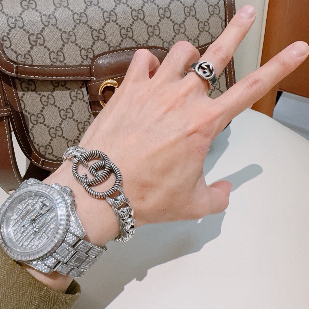 Gucci 古驰推荐款2026最新出炉 Gucci古驰手链最新款的