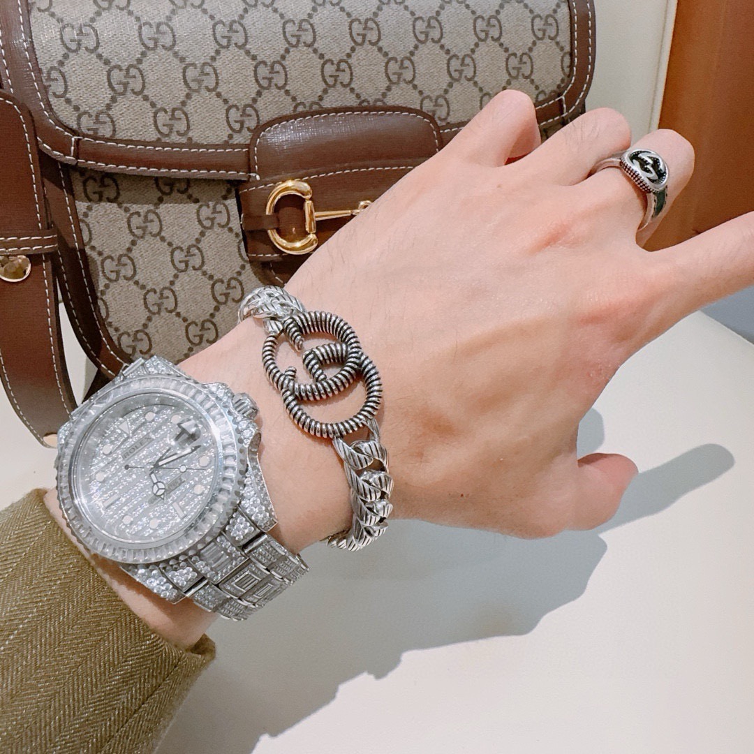 Gucci 古驰推荐款2026最新出炉 Gucci古驰手链最新款的