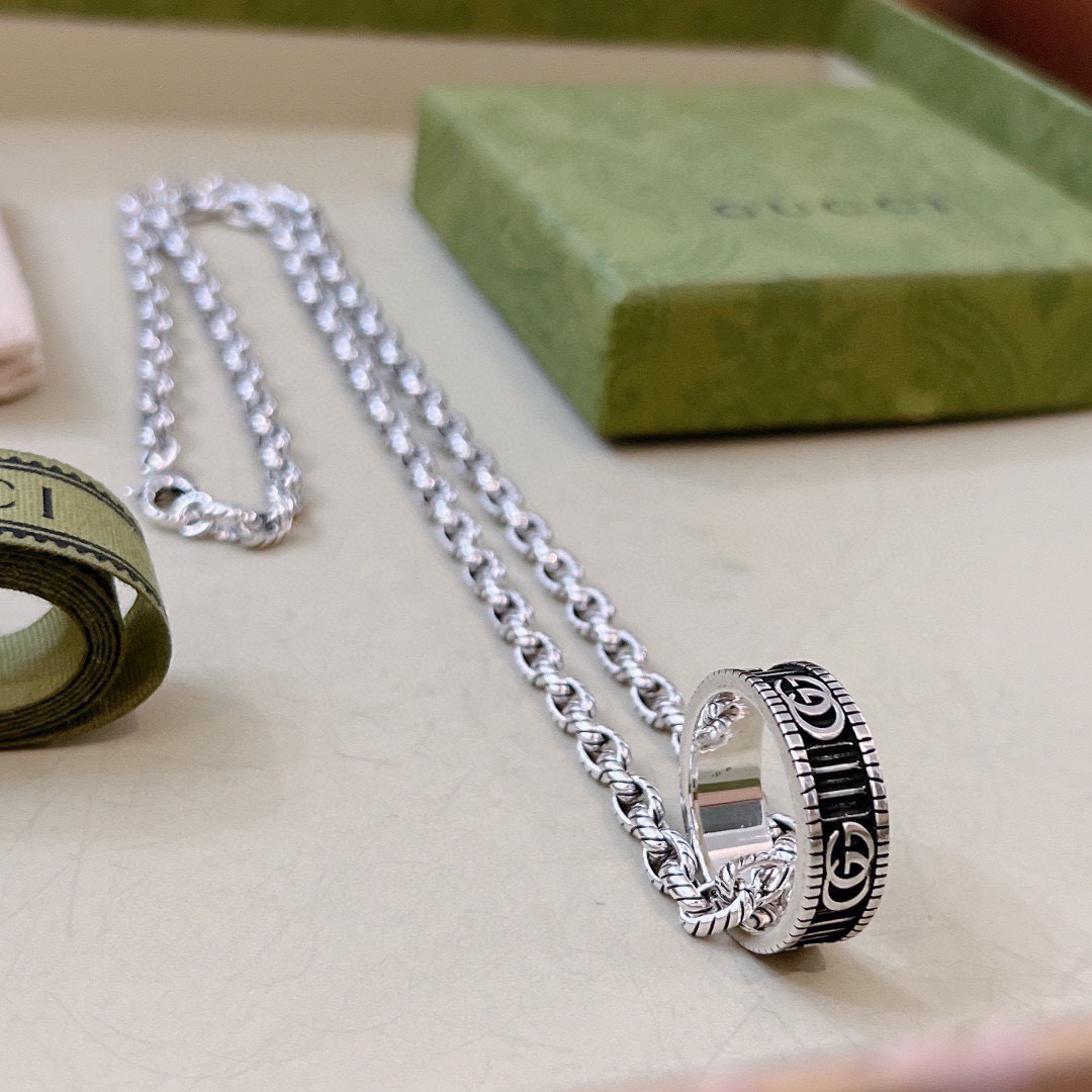 NO:642157,Batch. If it doesn’t explode, it will be updated simultaneously on Gucci’s official website. It is the first choice for Internet celebrities to bring goods on Douyin. The latest chain of Gucci necklace has a higher grade. The same style as the star’s Anger Forest series double g pattern Gucci necklace. Customized necklace. Details are distressed. Non-market glossy version. This model has been released. The best-selling model in Gucci. Very easy to match, fine jewelry, gucci, necklace.19860909批. 不爆不发 古驰官网新款同步更新 抖音带货网红首选 古驰项链最新款链条档次更高明星同款Anger Forest系列双g图案古驰项链定制项链 细节对版做旧处理 非市面亮面版型 这款一直在出 古驰里面热卖款 非常好搭配,饰品精品,gucci,necklace,Jewelry