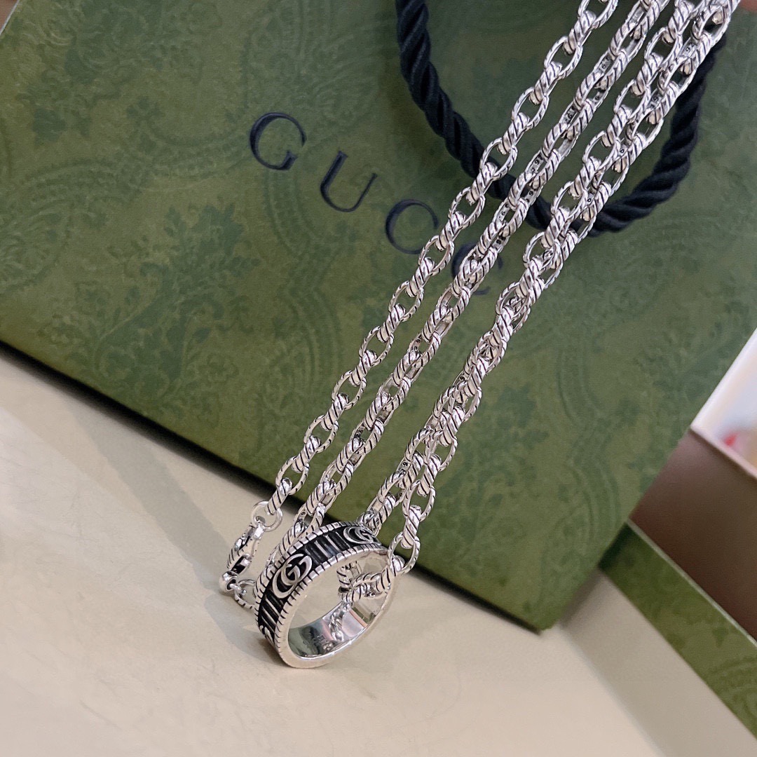 Gucci 不爆不发 古驰官网新款同步更新 抖音带货 首选 𝐆𝐮𝐜𝐜𝐢古驰项链最新款链条档次更高 Anger Forest系列双g图案古驰项链定制项链