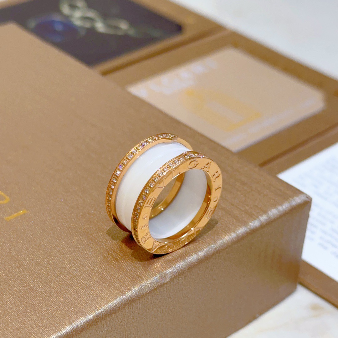 Bvlgari 宝格丽项链V金材质 带logo BVLGARI宝格丽 DIVAS‘ DREAM 三色系列 品相完美