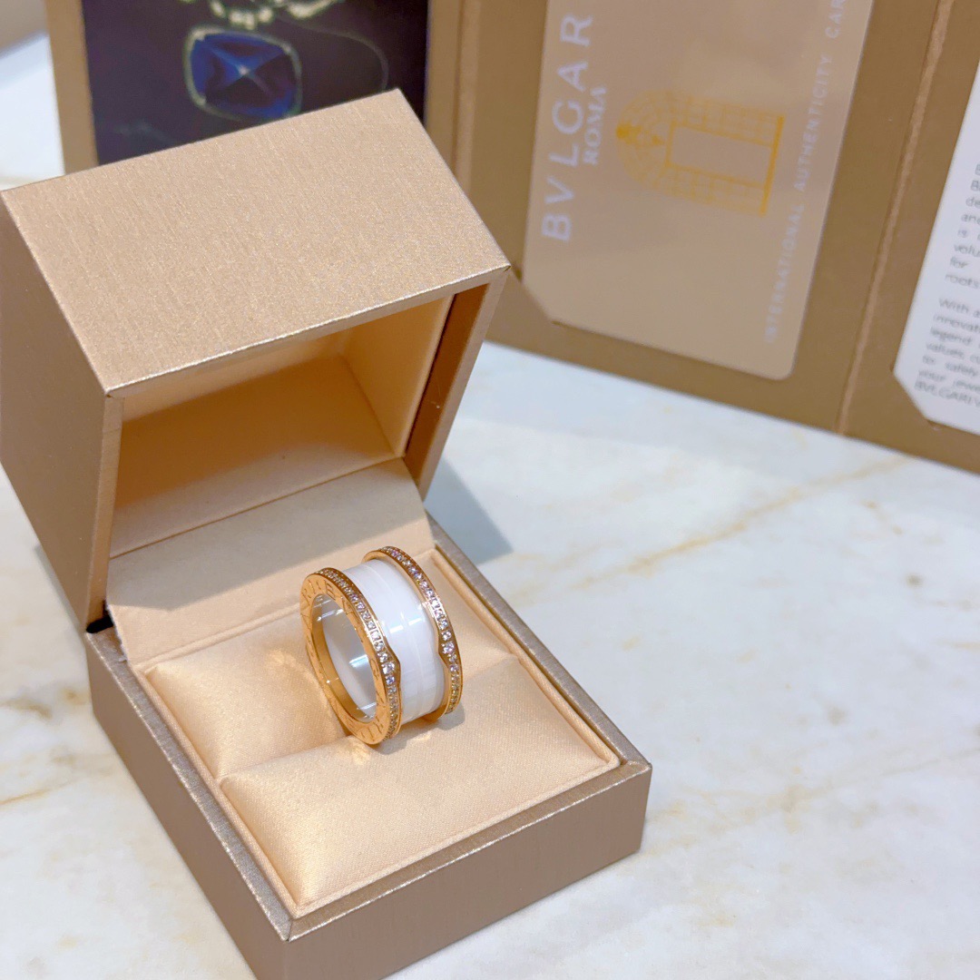 Bvlgari 宝格丽项链V金材质 带logo BVLGARI宝格丽 DIVAS‘ DREAM 三色系列 品相完美